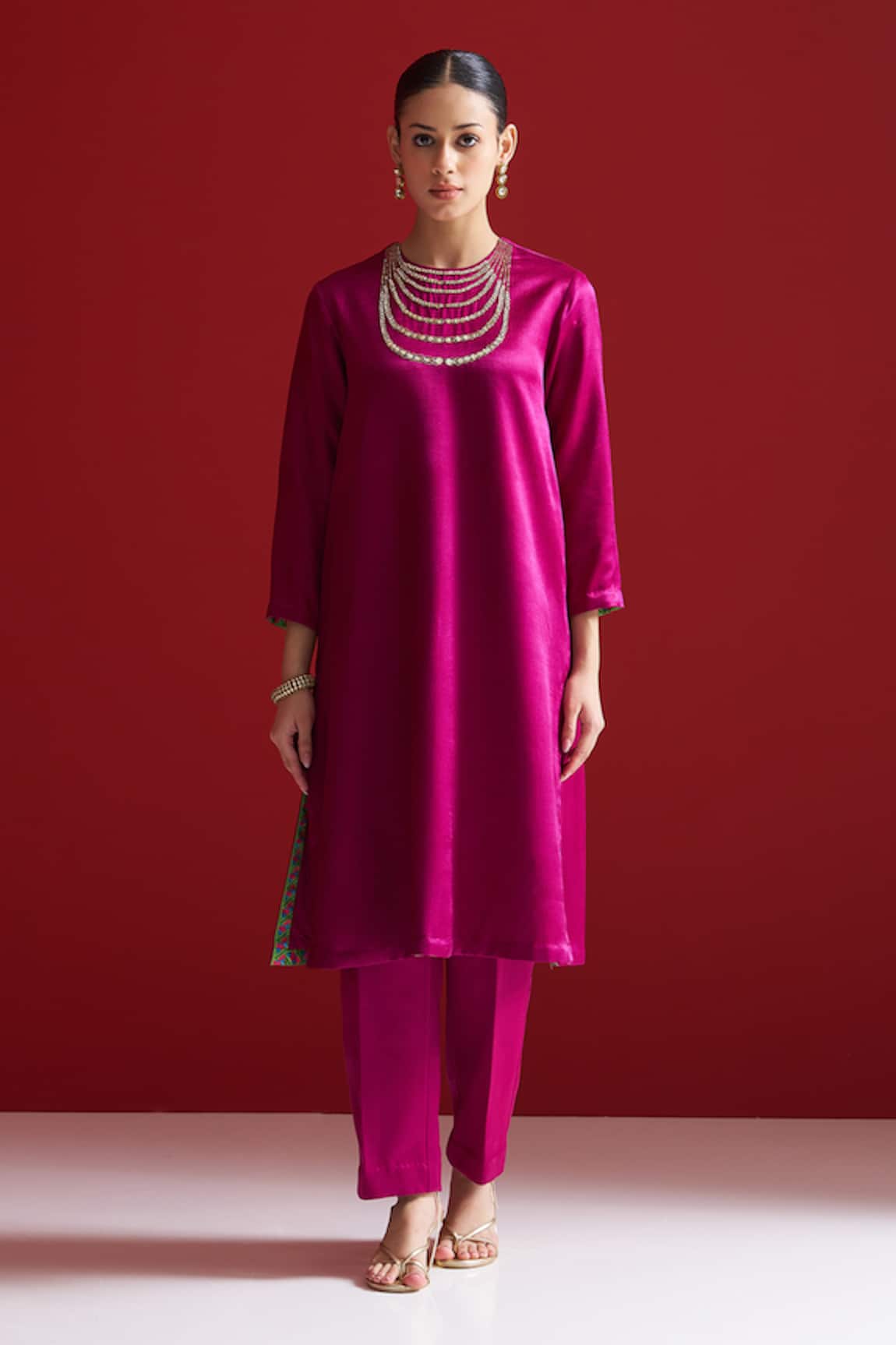 Sitaraa Varnika Mulberry Wood Purple Embroidered Kurta With Pant