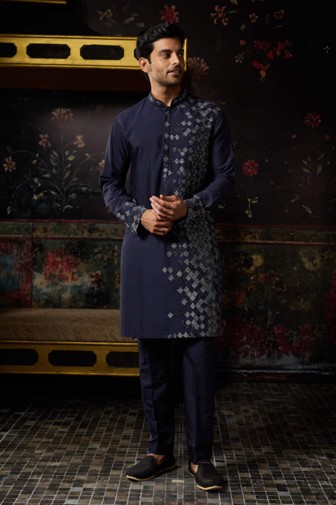 Diyarajvvir Embroidered Kurta With Pant 