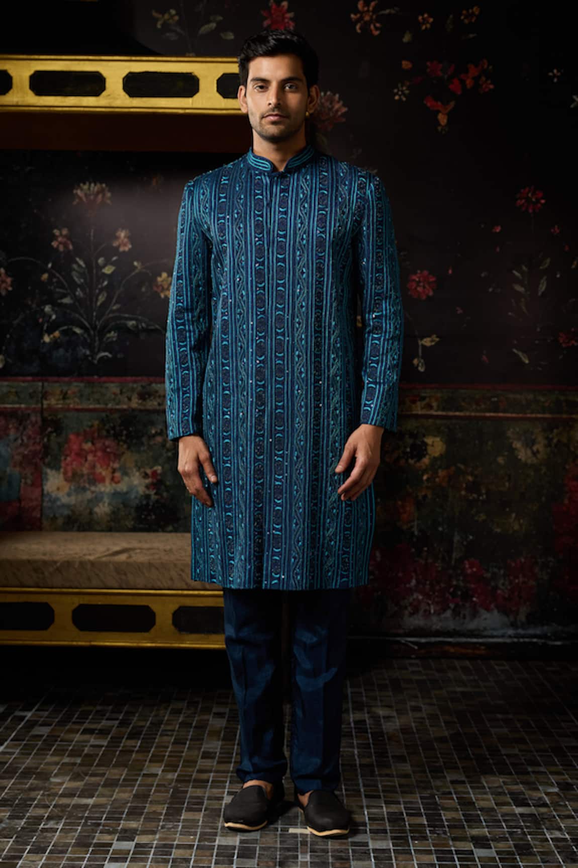 Diyarajvvir Embroidered Jacket With Pant 