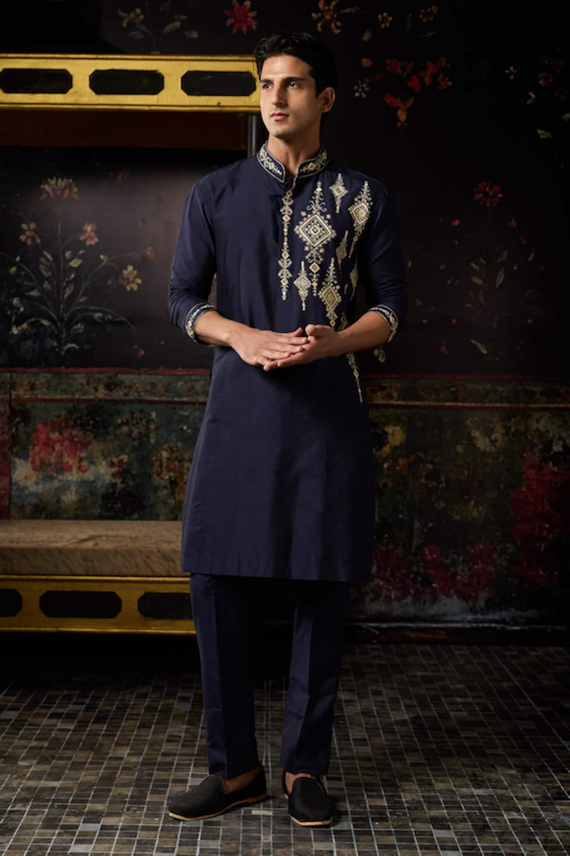 Diyarajvvir Embroidered Kurta With Pant 