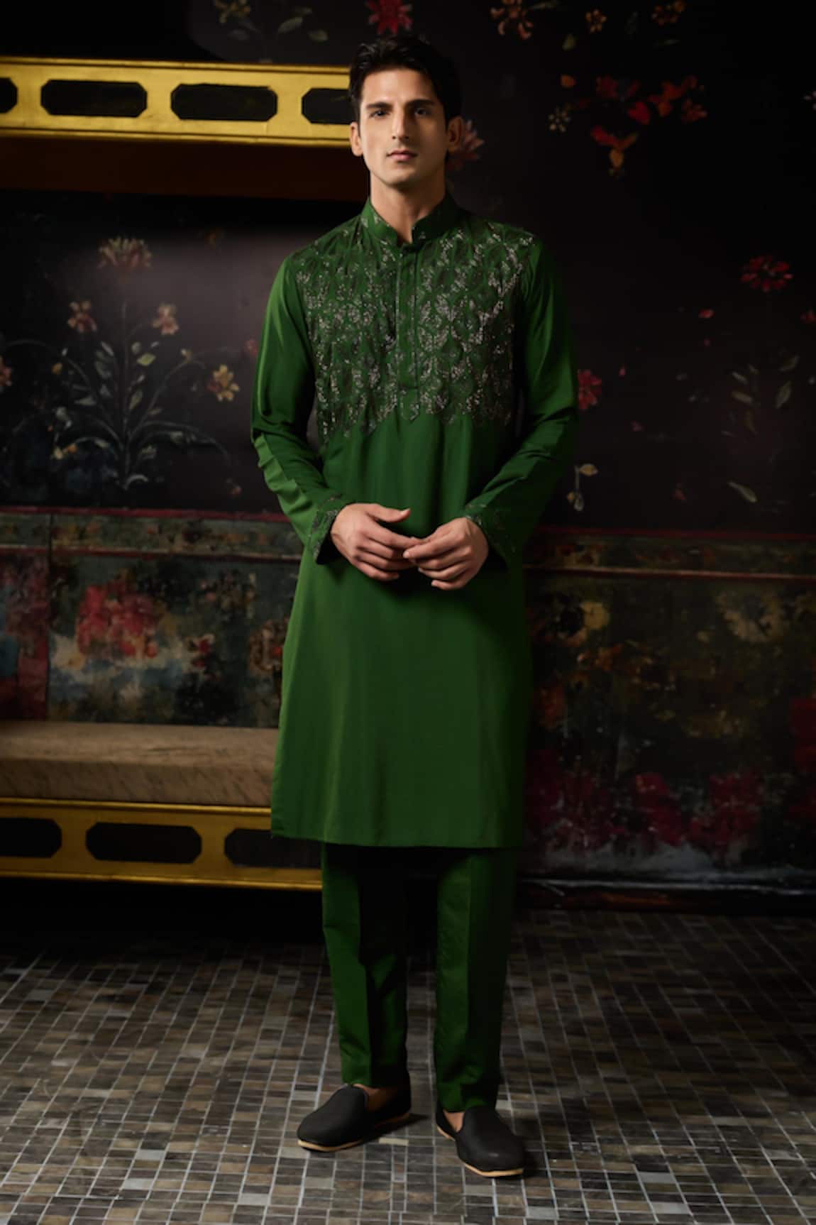 Diyarajvvir Embroidered Kurta With Pant 