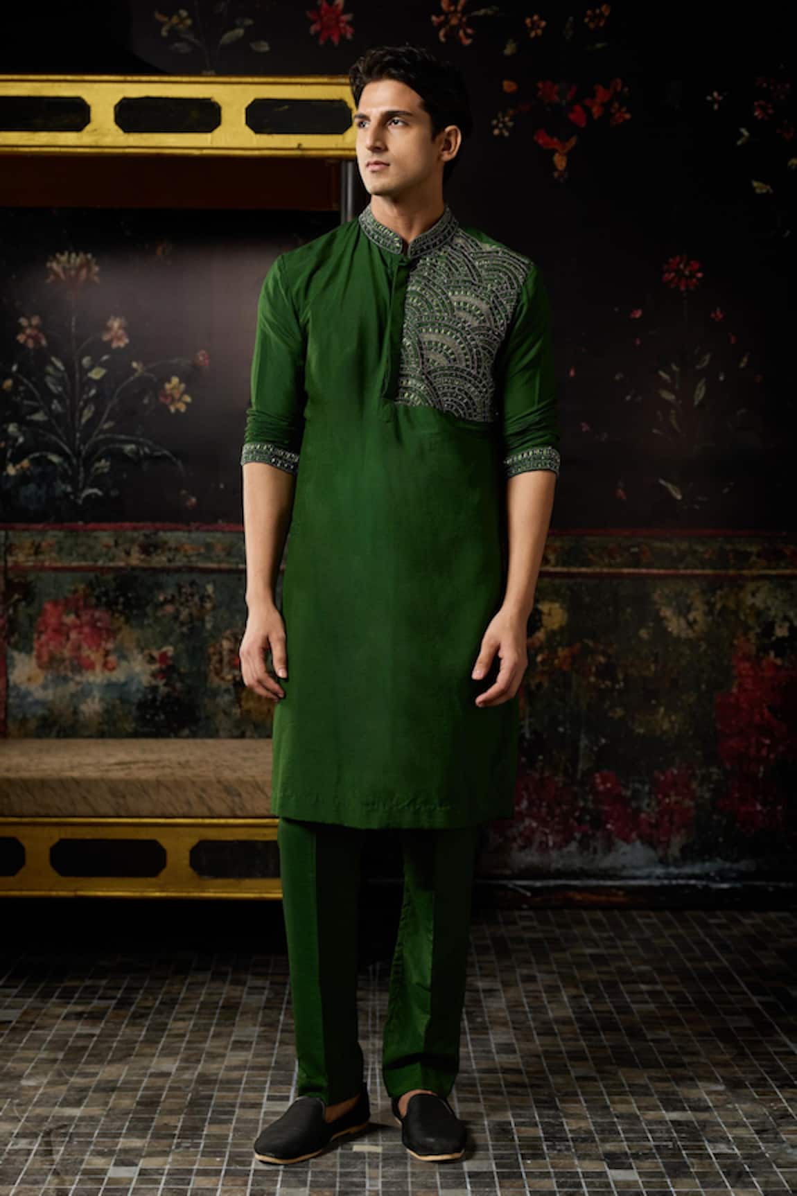 Diyarajvvir Embroidered Kurta With Pant 