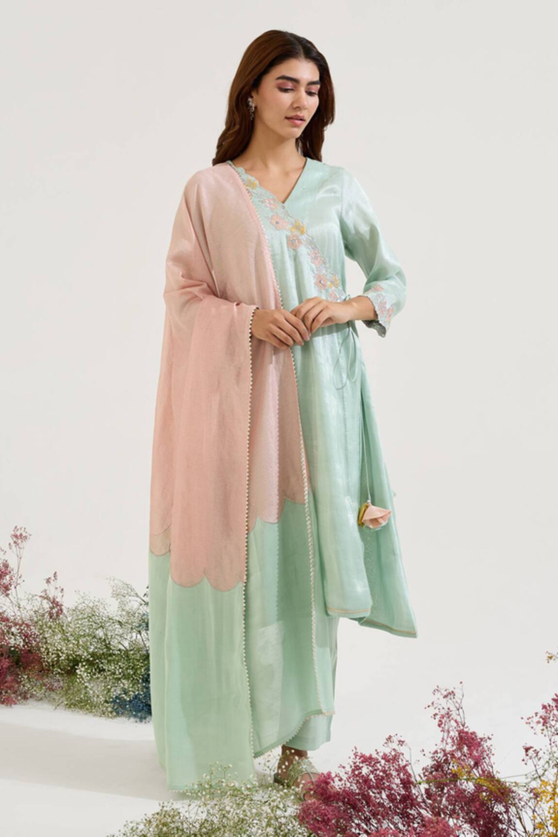 Nero India Embroidered Straight Kurta Set