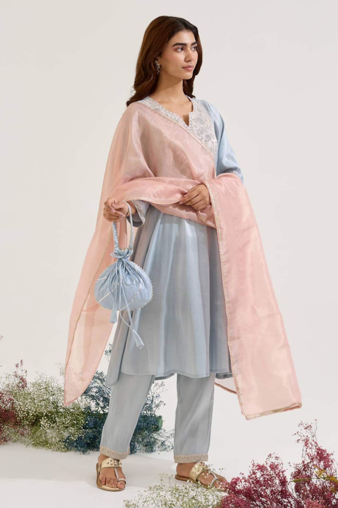 Nero India Floral Embroidere Yoke Kurta Set