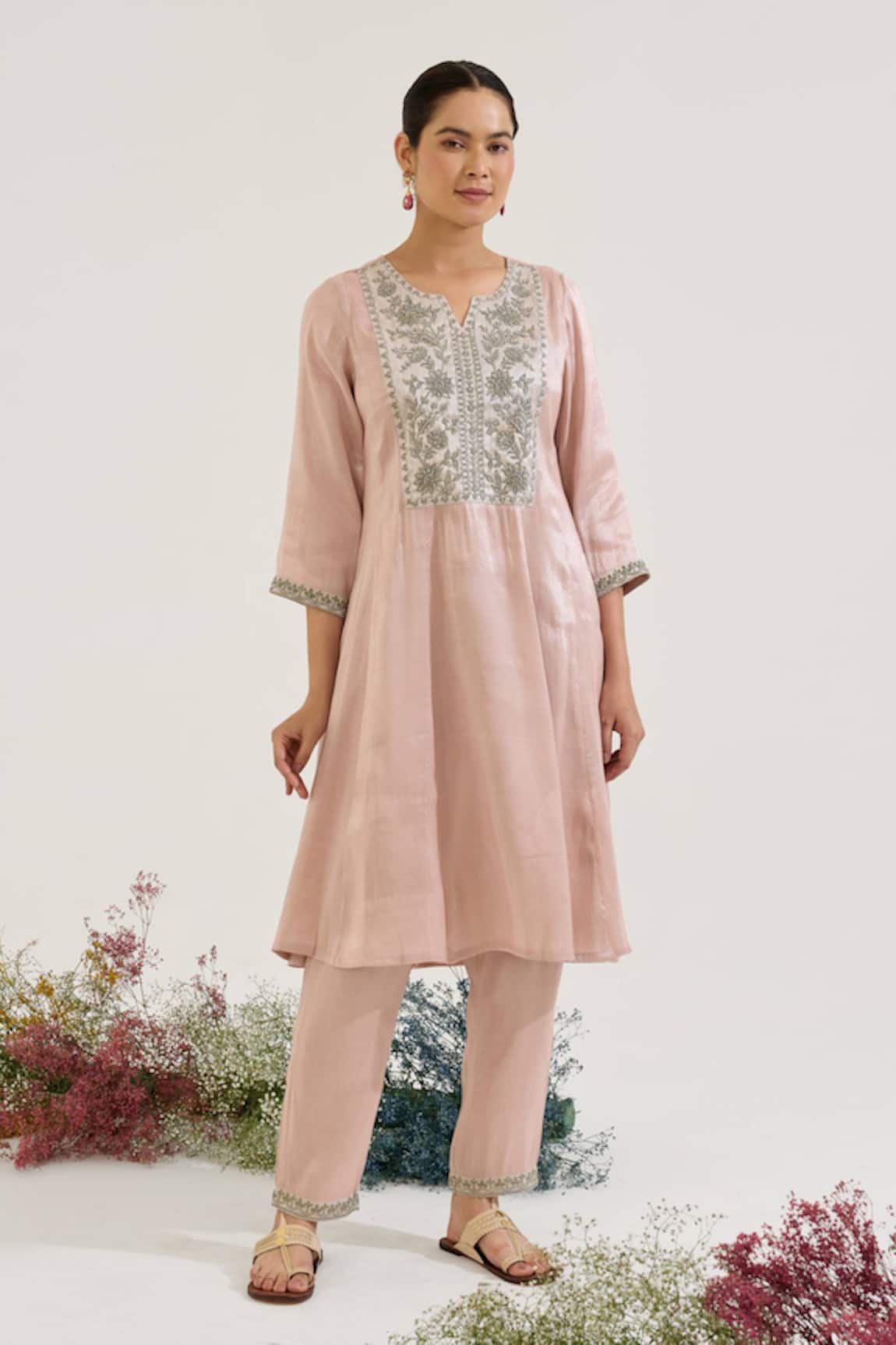 Nero India Floral Embroidered Kurta With Pant