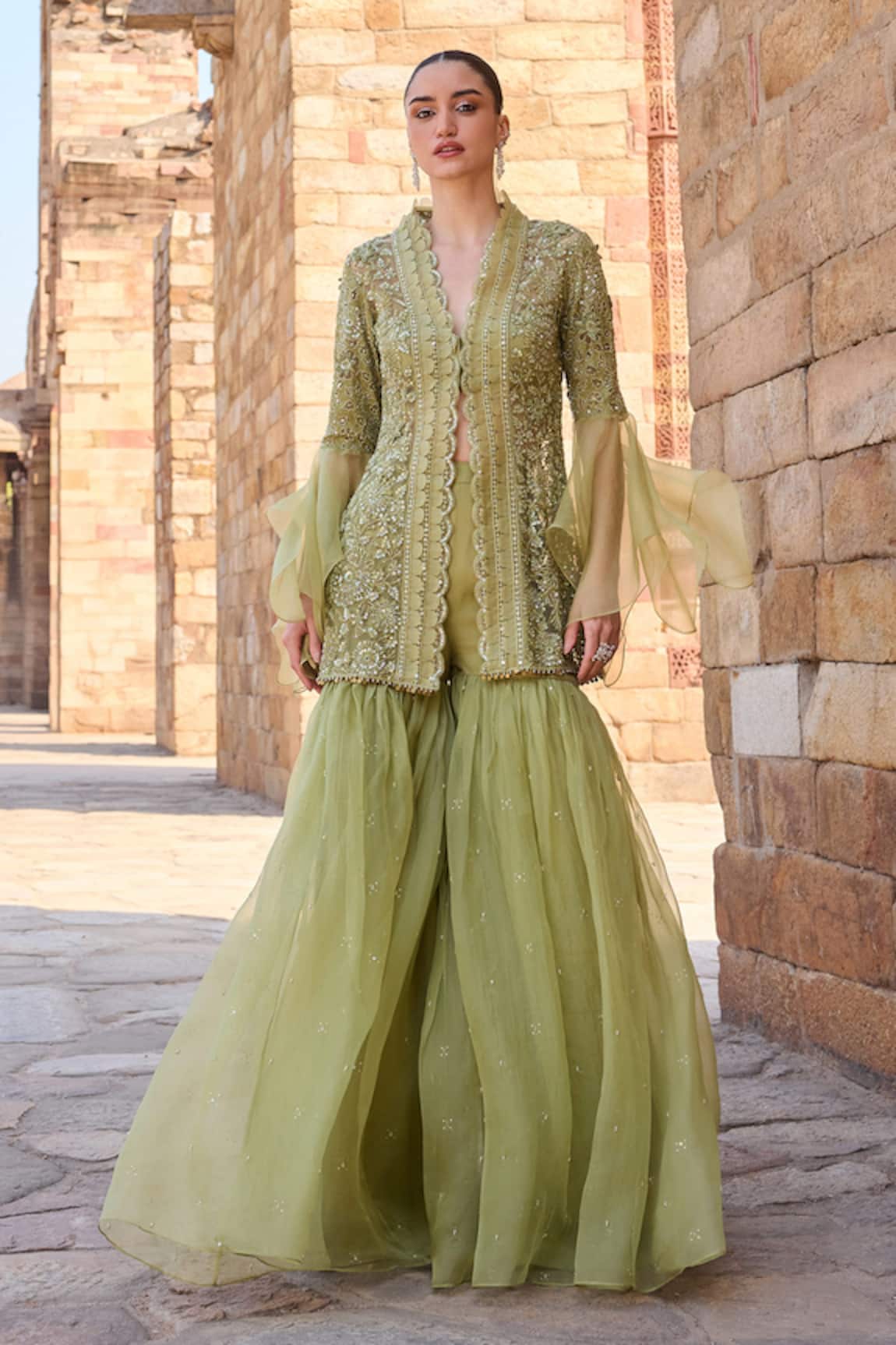 Awigna Embroidered Kurta With Sharara 