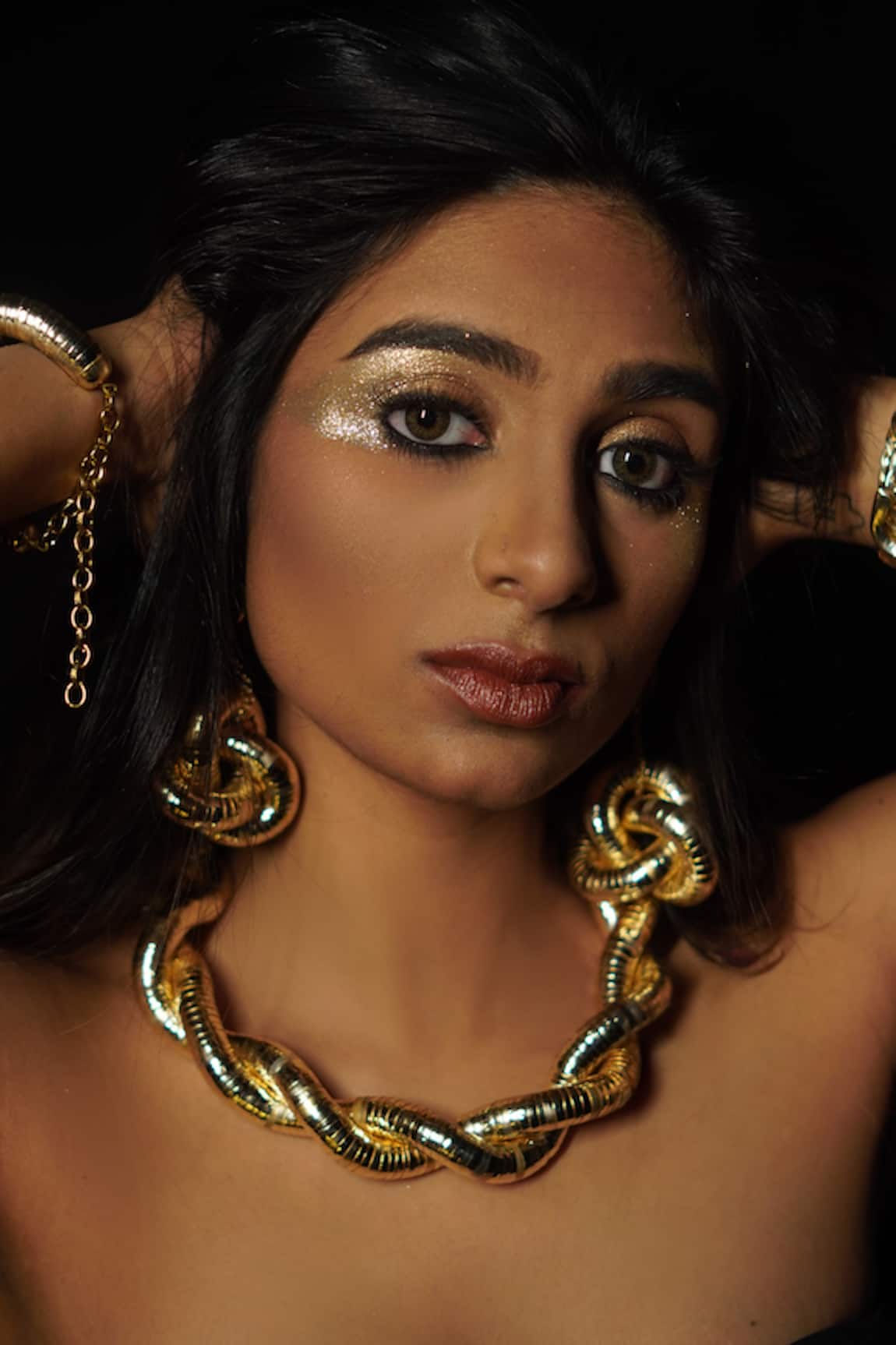 Rejuvenate Jewels Golden Metallic Twisted Necklace 