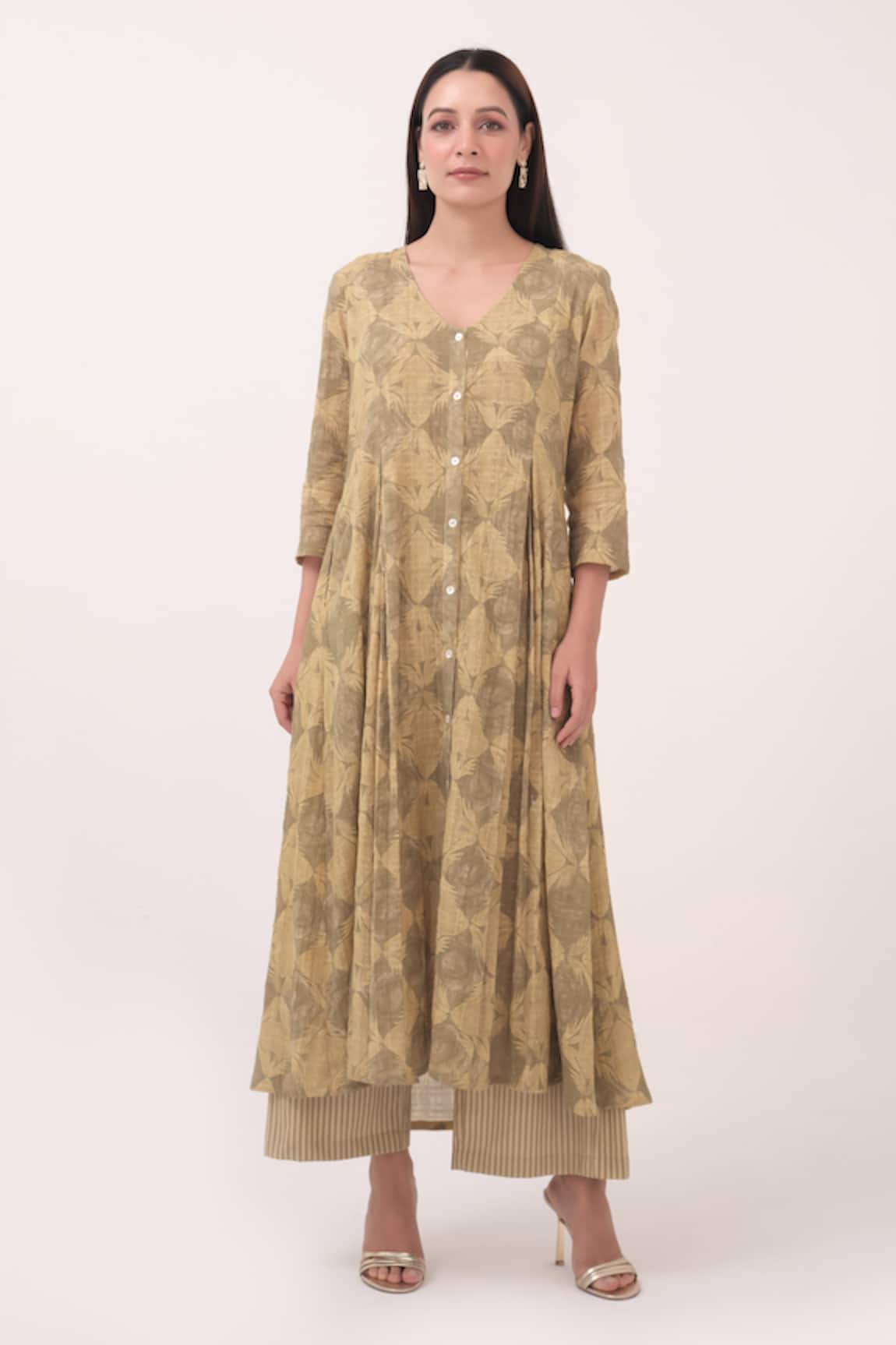 Ruchi Marodia Mendaka Digital Print Panelled Kurta Set 