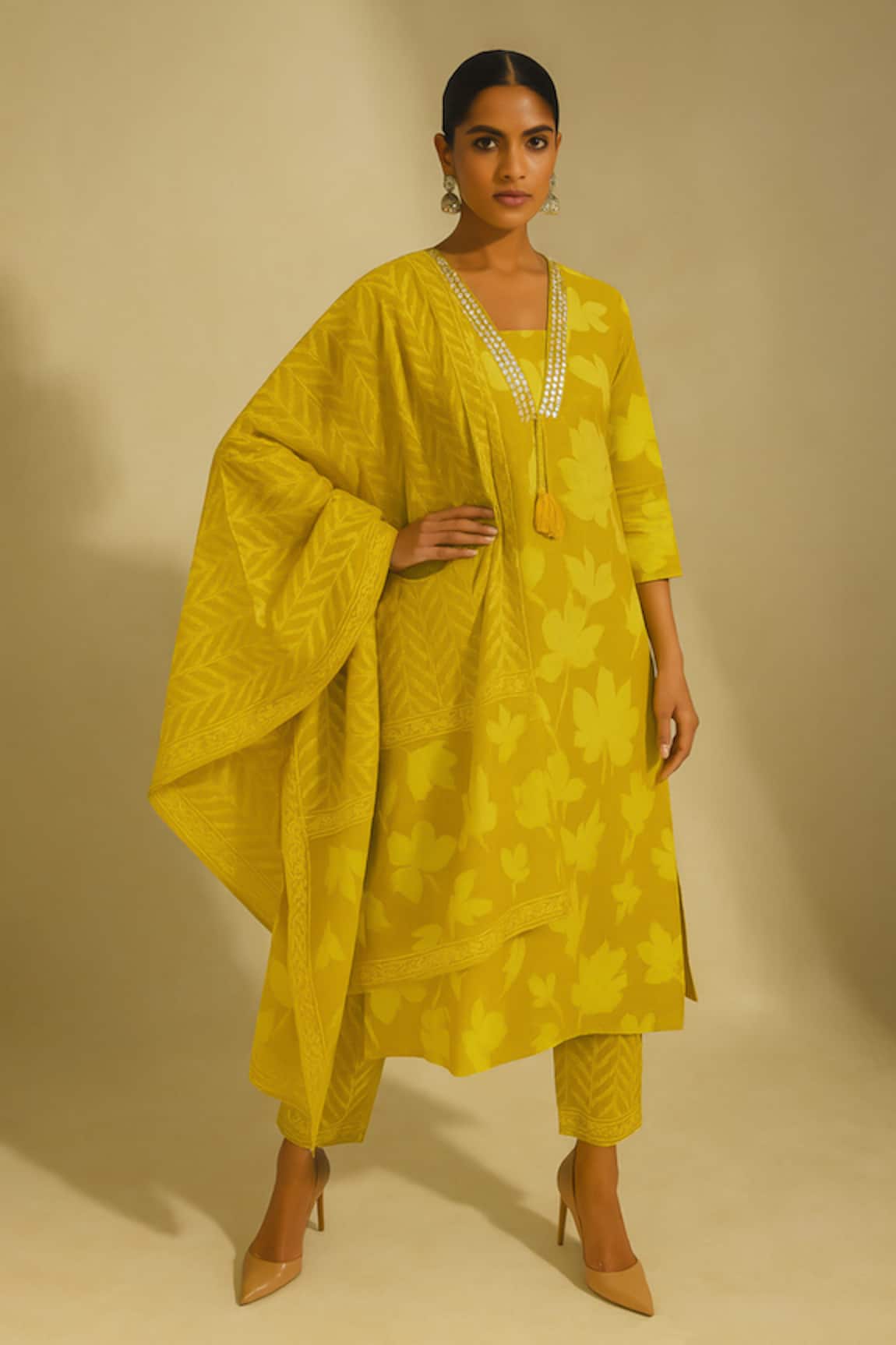 Thee Modern Roots Basanti Bela Printed Kurta Set 