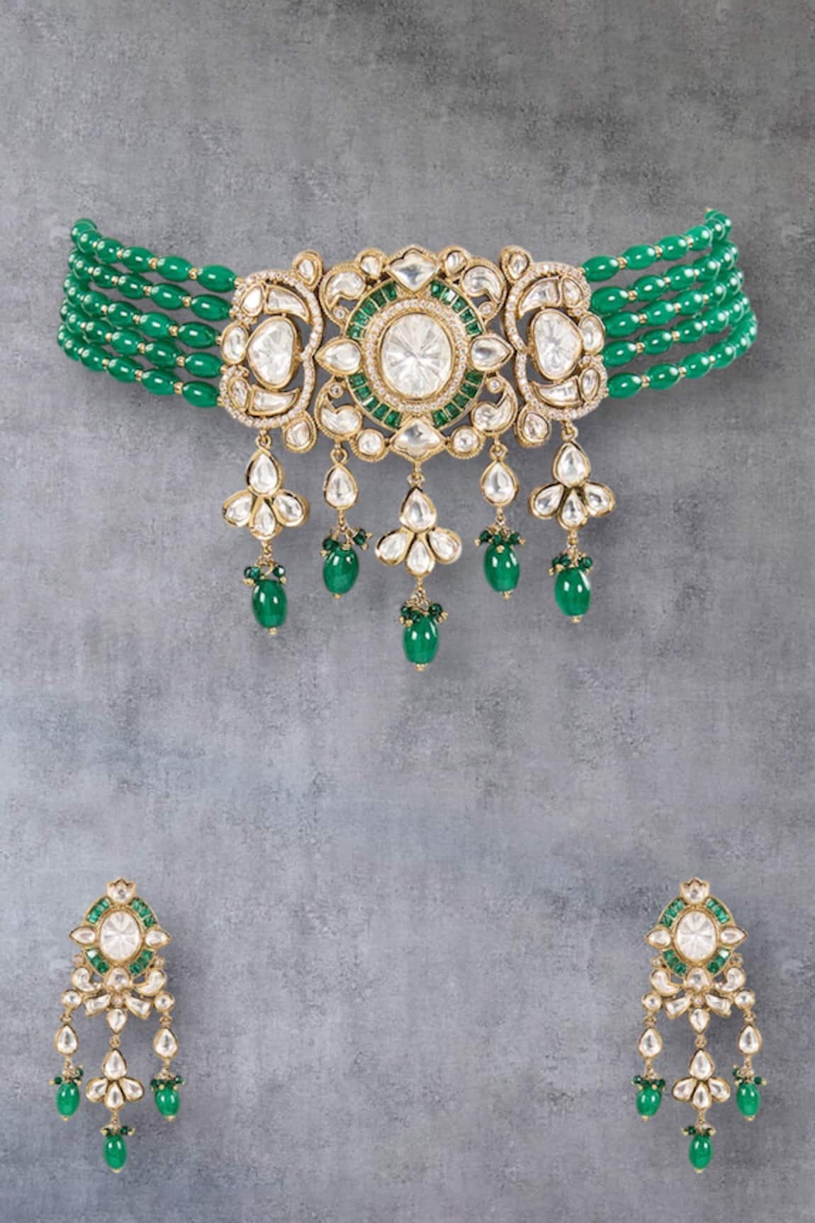 Auraa Trends Emerald Green Kundan Choker Necklace Set