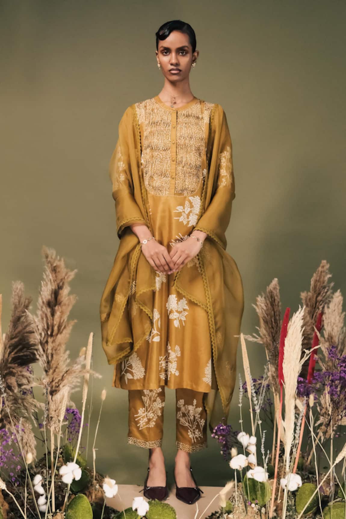 Arcvsh By Pallavi Singh Discharge Print Kurta Set