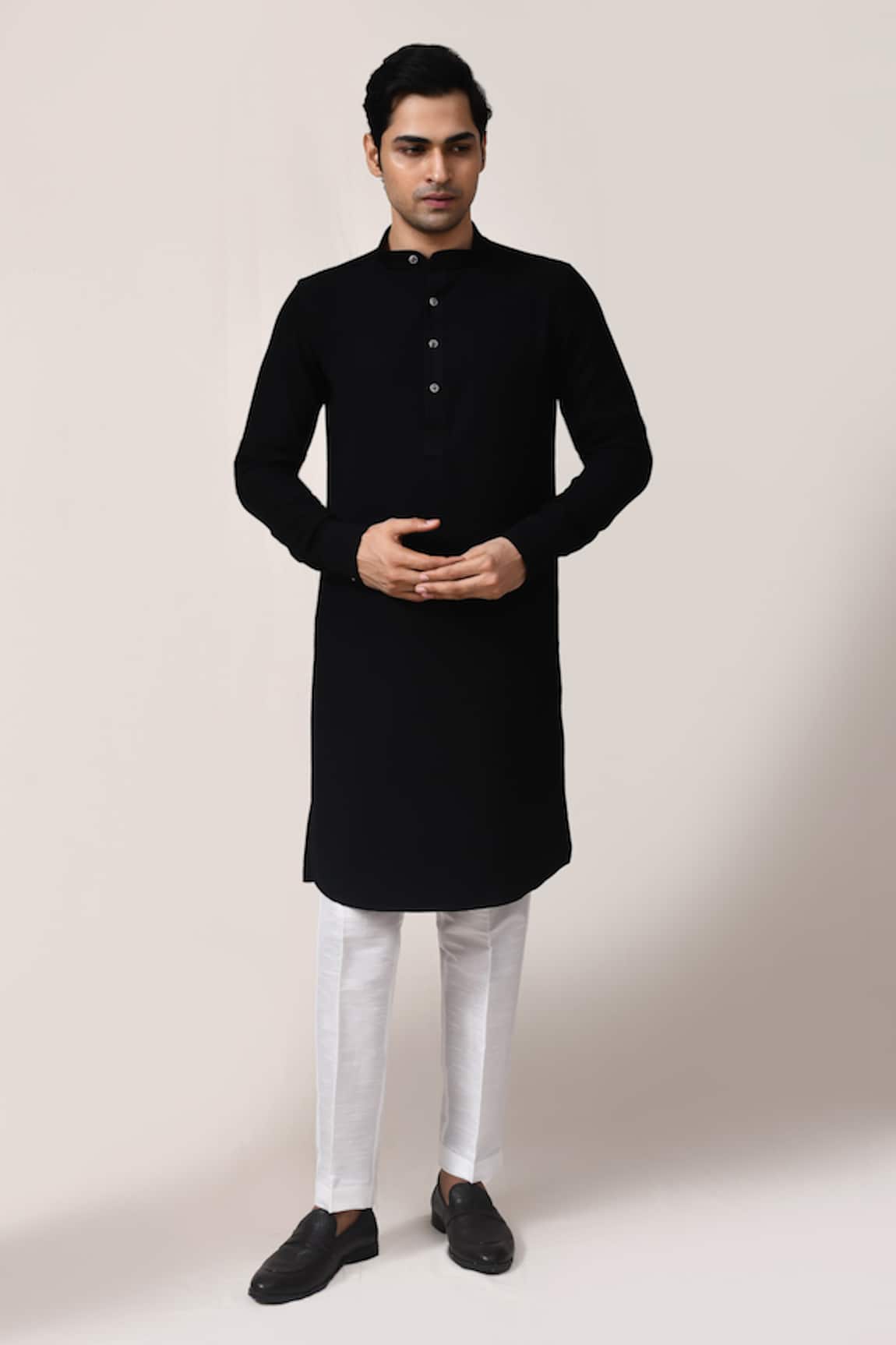 Aryavir Malhotra Black Thread Work Kurta & White Pant Set 