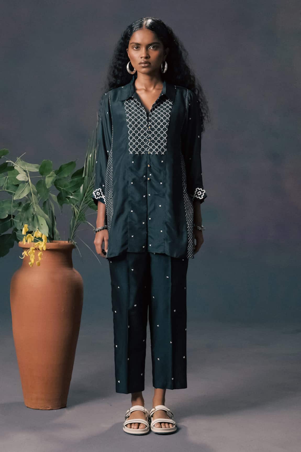 Arcvsh By Pallavi Singh Green Silk Embroidered Shirt & Pant Set 