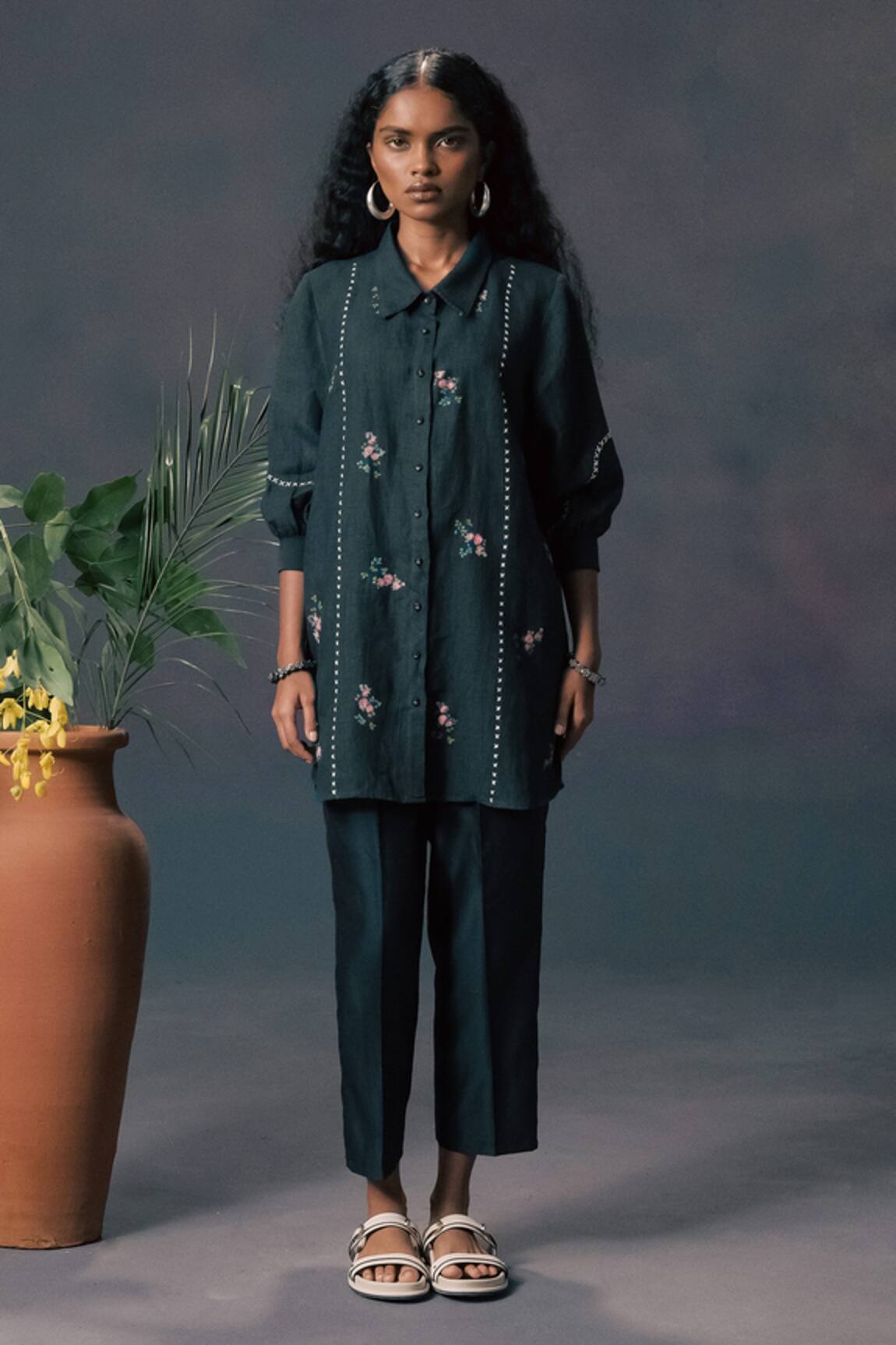 Arcvsh By Pallavi Singh Green Rose Print Shirt & Pant Set 