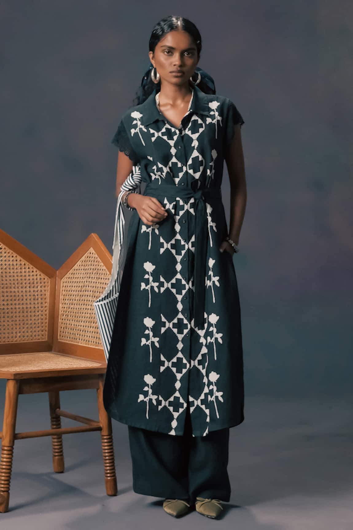 Arcvsh By Pallavi Singh Green Discharge Print Linen Kurta 