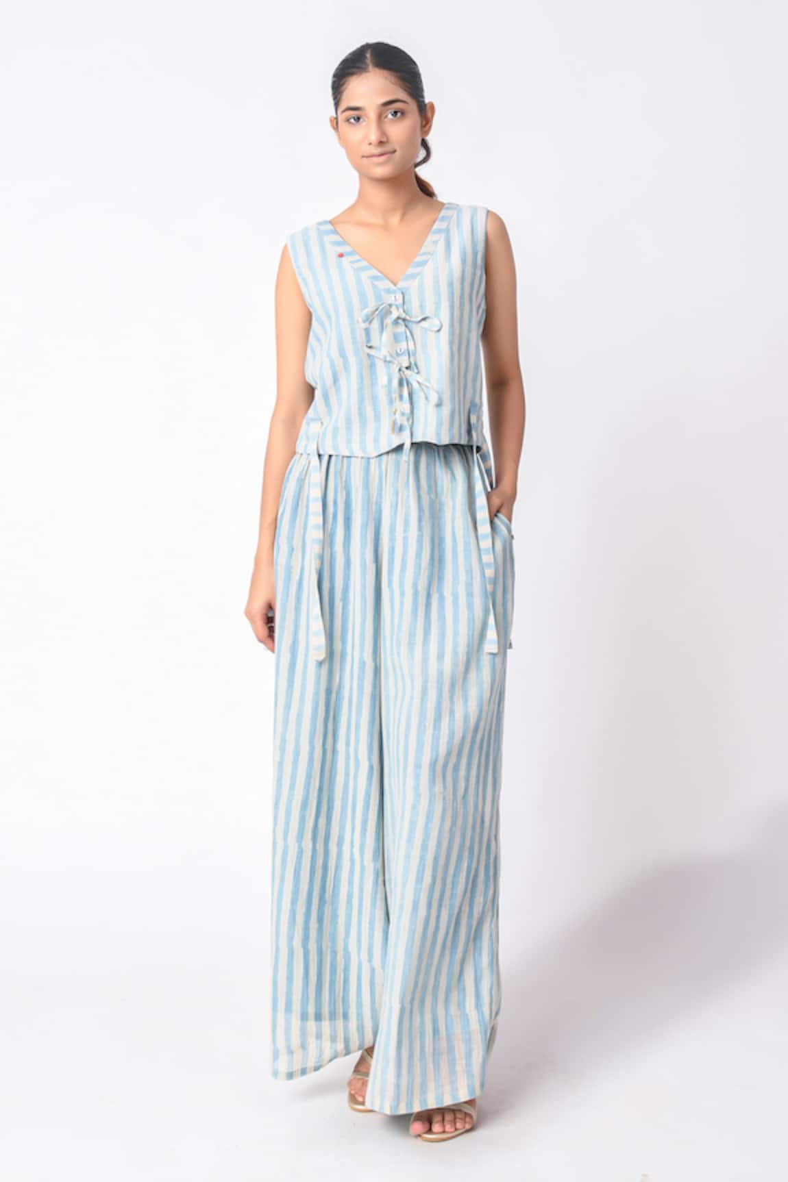 Jayati Goenka Stripe Print Vest With Pant 