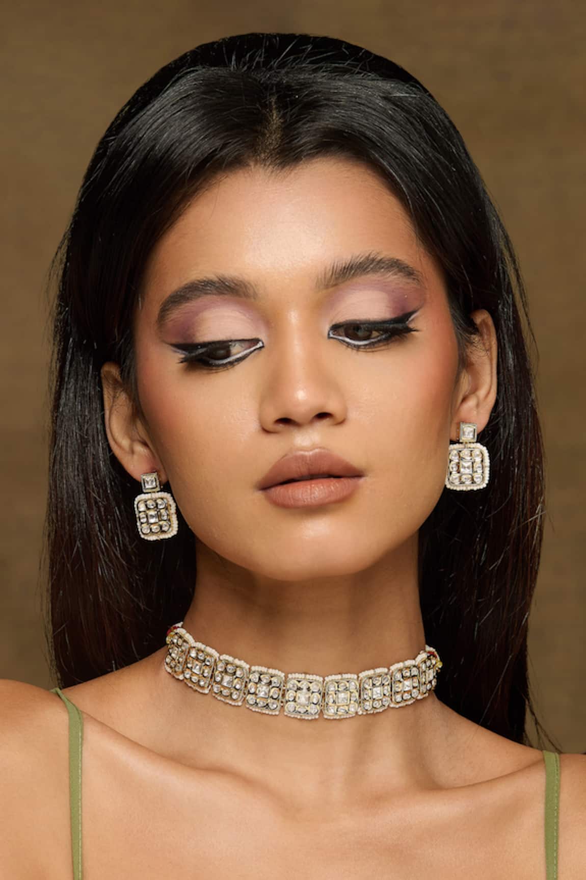 Curio Cottage Meira Kundan Glow Choker Set 