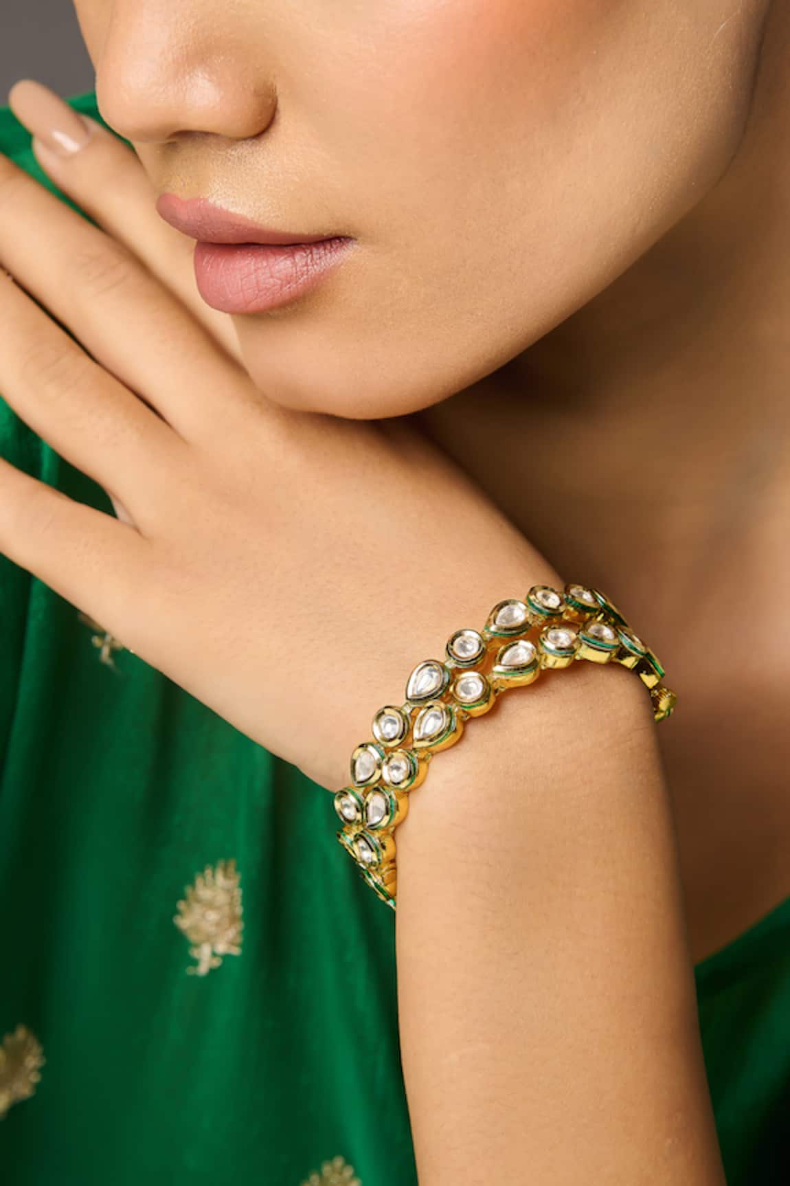 Curio Cottage Uncut Kundan String Bangle 