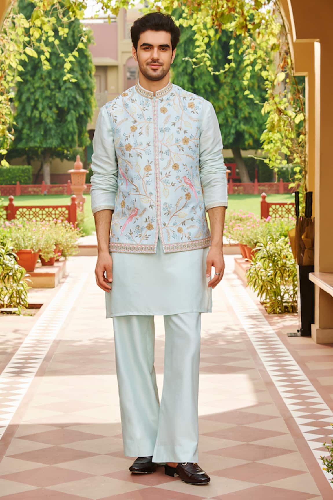Contrast By Parth Hunar Embroidered Bundi Kurta Set 