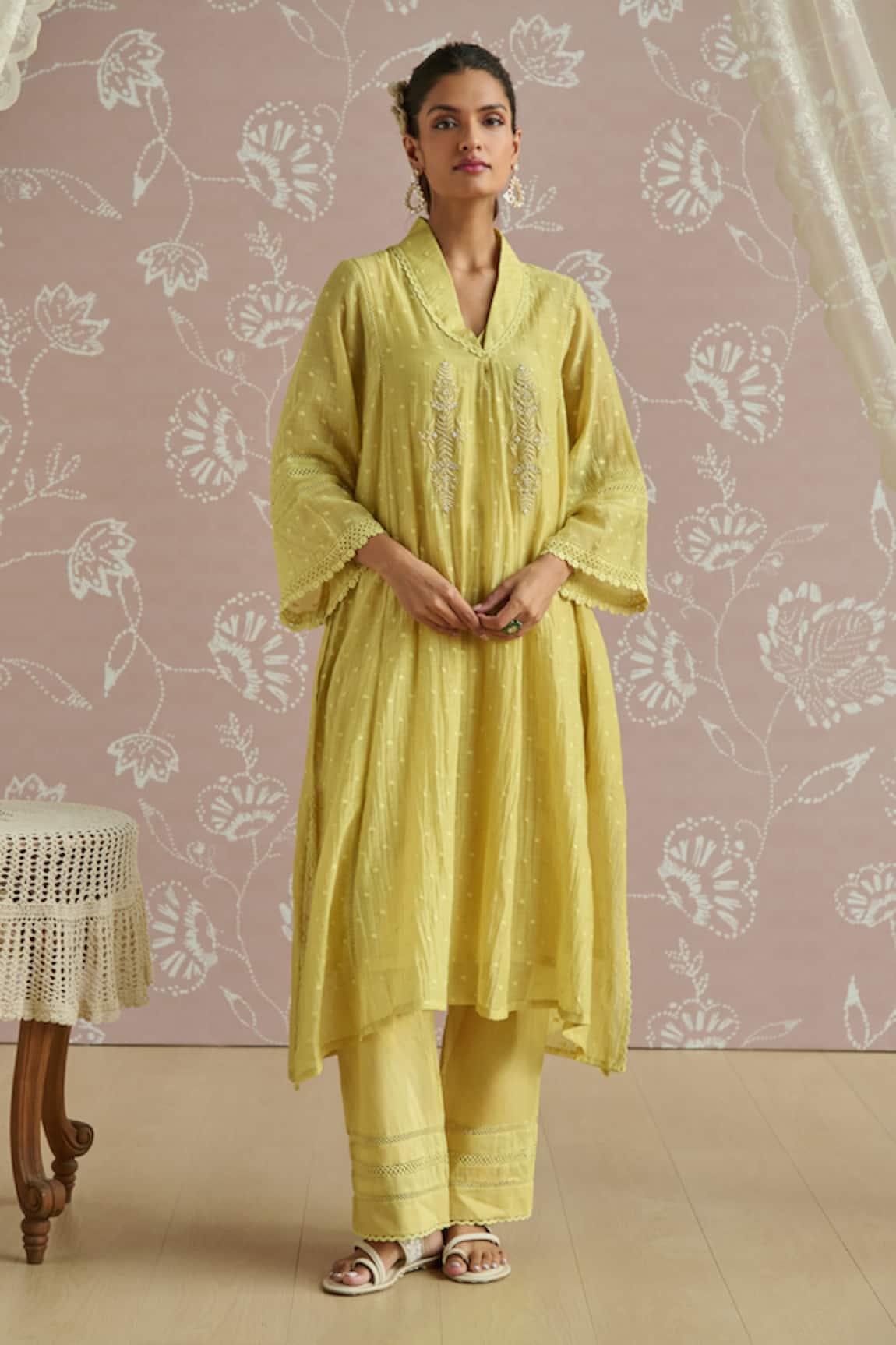 Kritika Dawar Fiza Ivory Chanderi Choga Kurta Set 