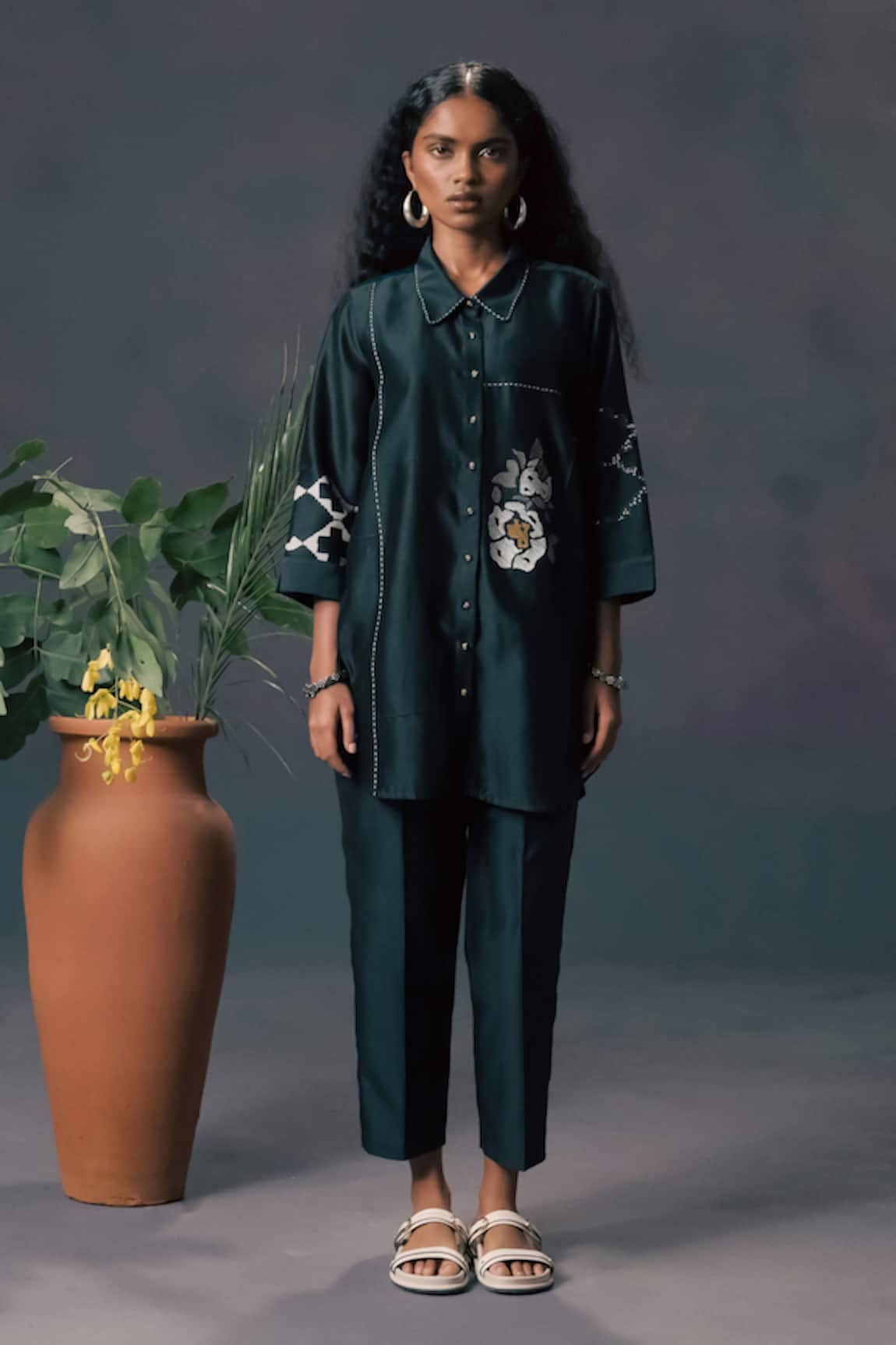 Arcvsh By Pallavi Singh Green Silk Chanderi Embroidered Set 