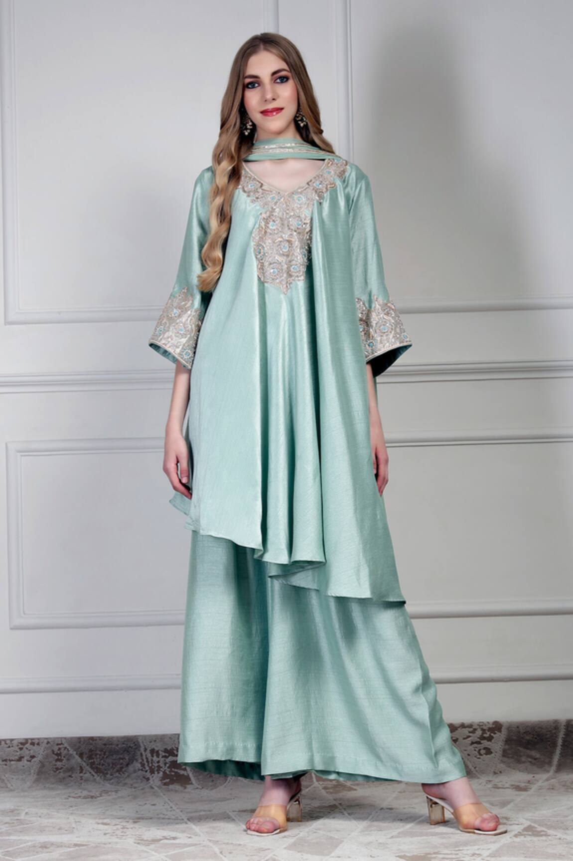 House Of Supriya Asymmetric Embroidered Kurta Set 