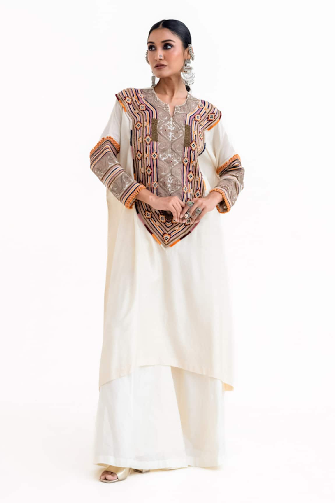Garo Embroidered Kaftan Set 