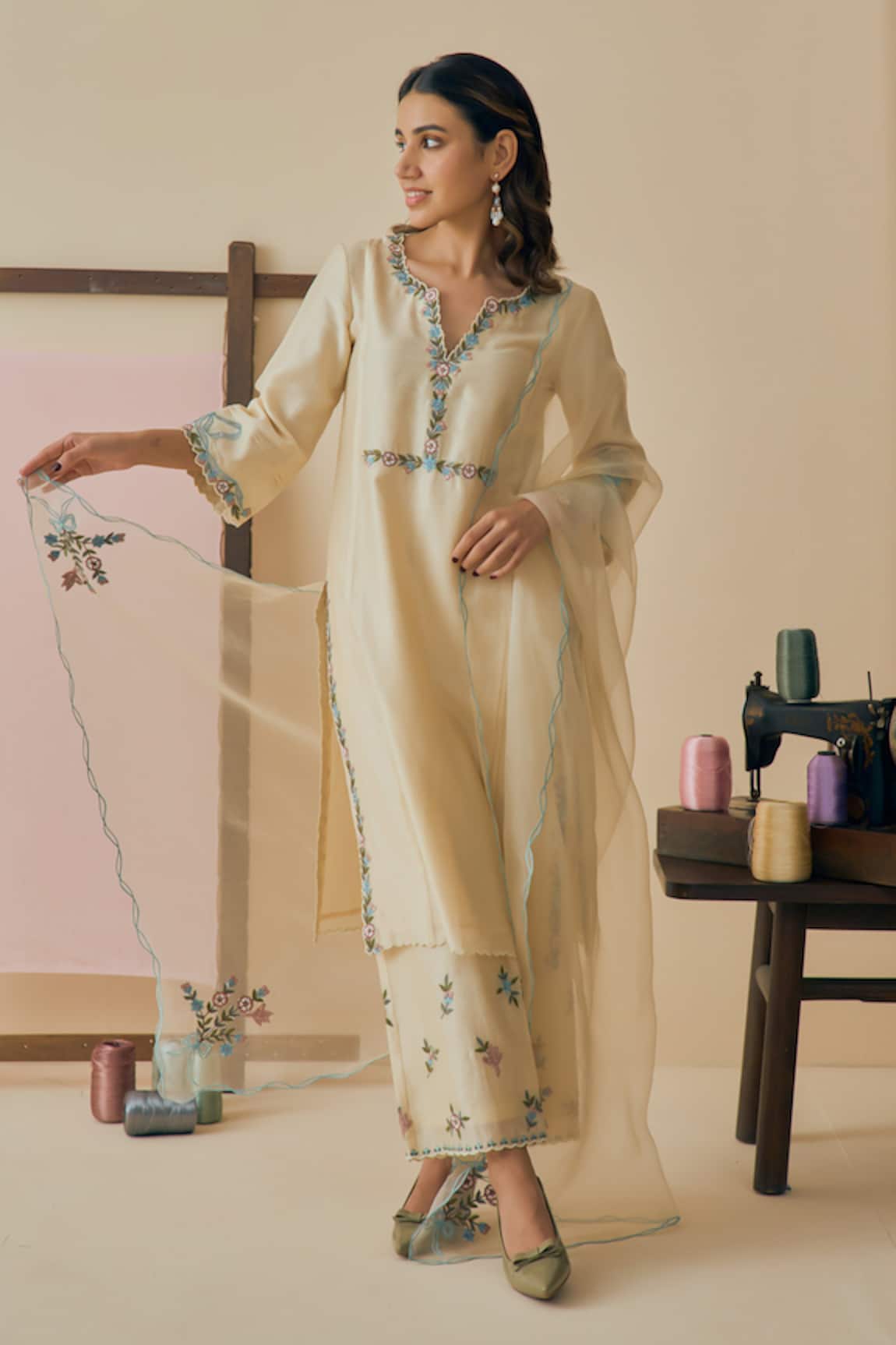 Bhawna Sethi Savera Embroidered Kurta Pant Set 