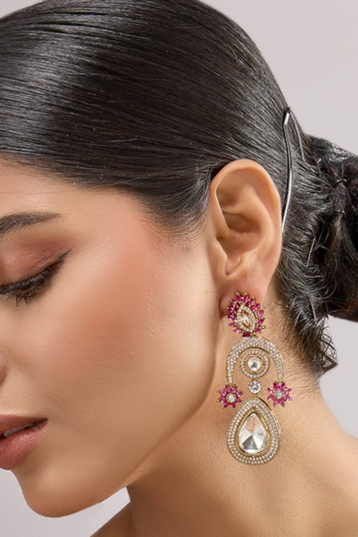Auraa Trends Gold-Plated Teardrop Kundan Earrings 