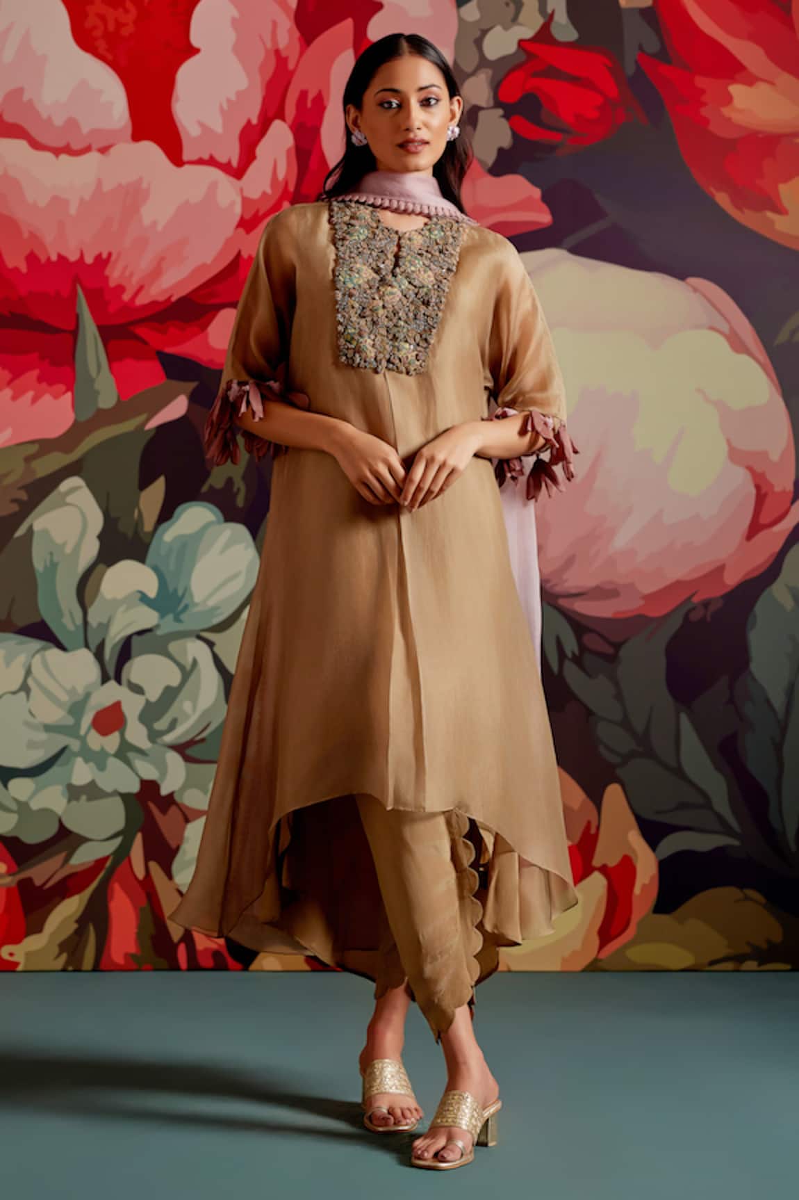 Parul And Preyanka Sunela Floral Embroidered Kaftan Kurta Set 