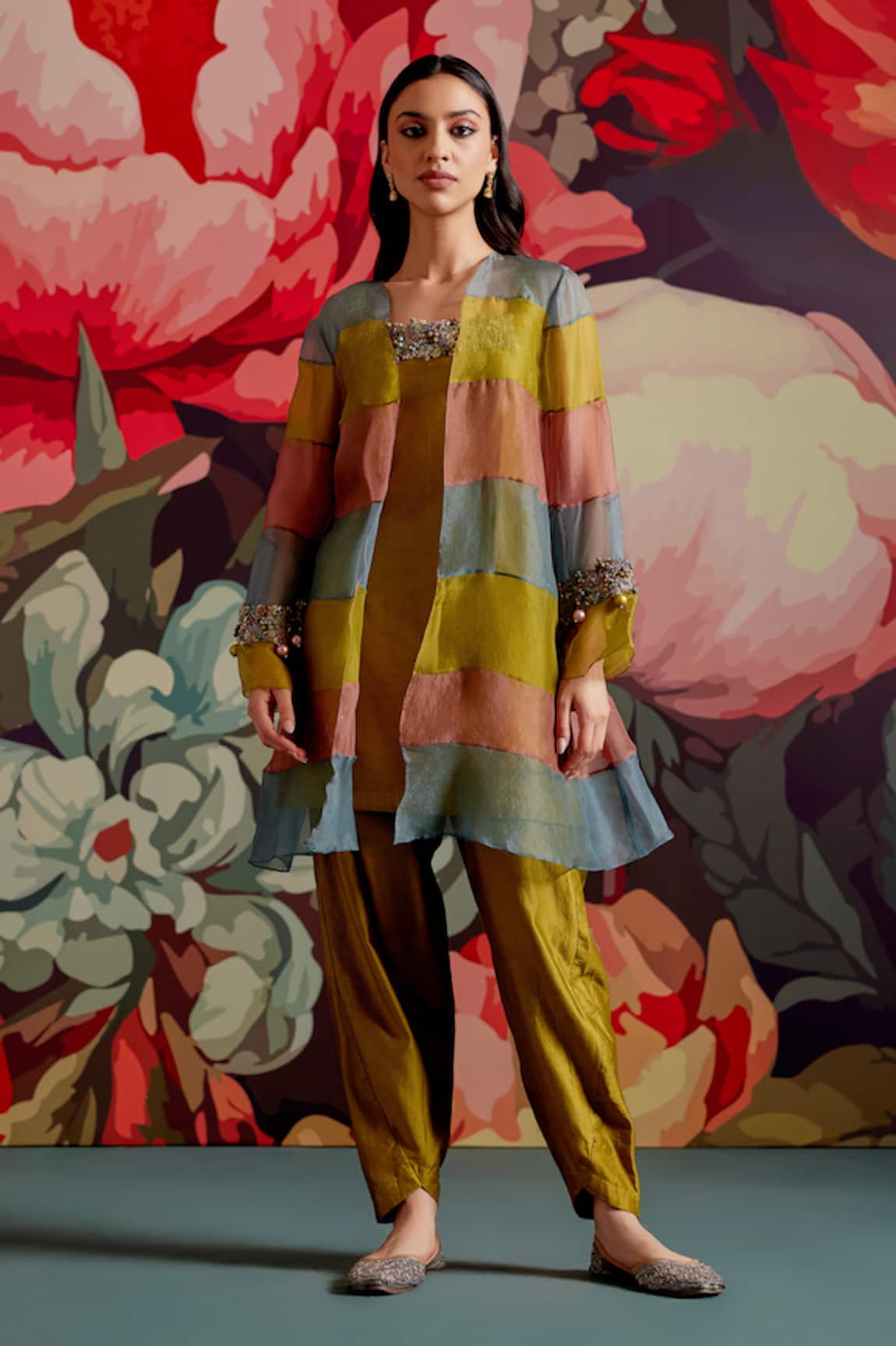 Parul And Preyanka Angoori Colorblock Cape Kurta Set 