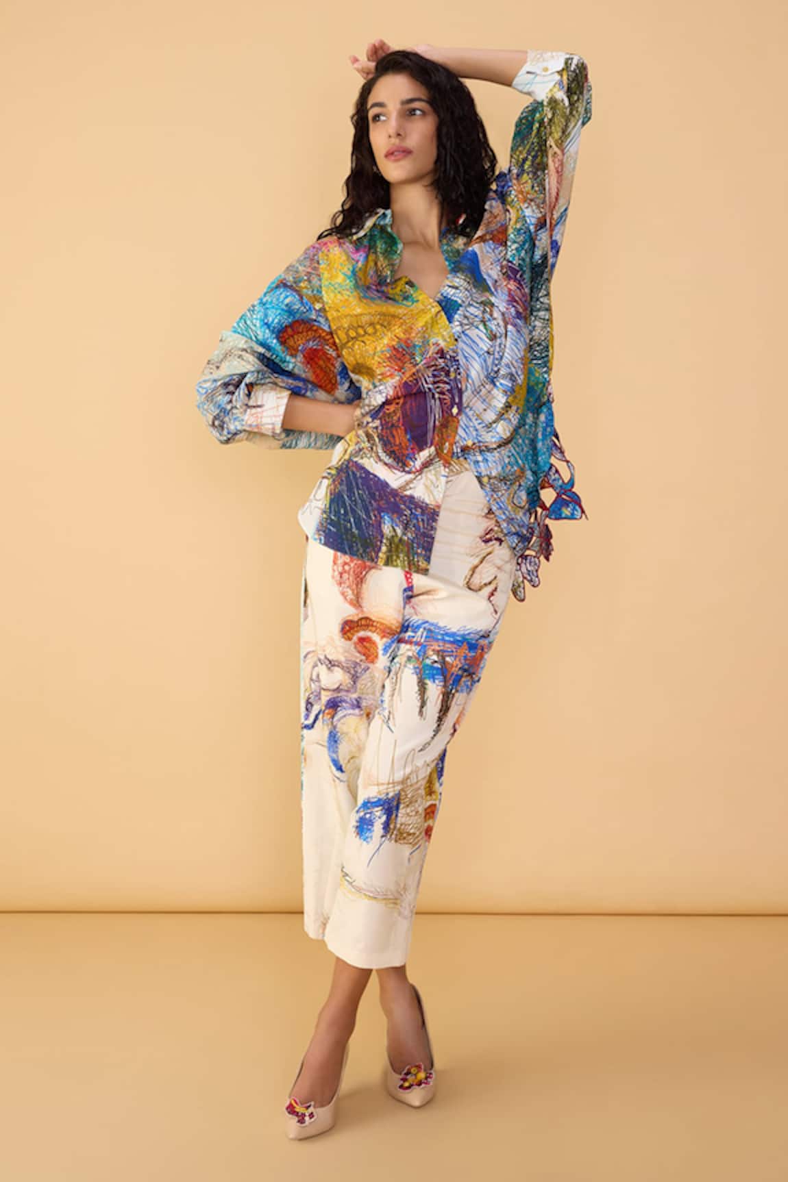 Saaksha & Kinni 

Scribble White Loly Trouser 