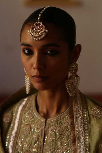 MAISARA JEWELRY Floral Kundan Jadau Maangtikka