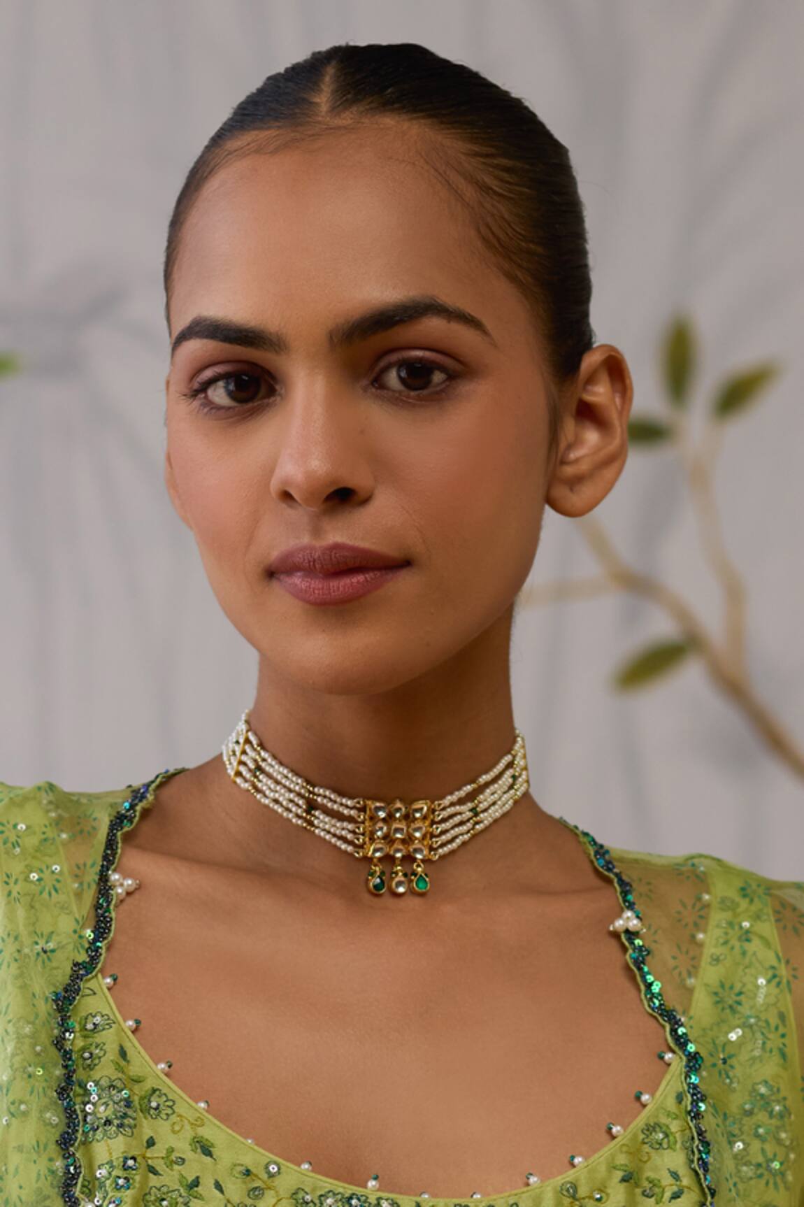 Maisara Jewelry Nilpattri Kundan Embellished Choker 