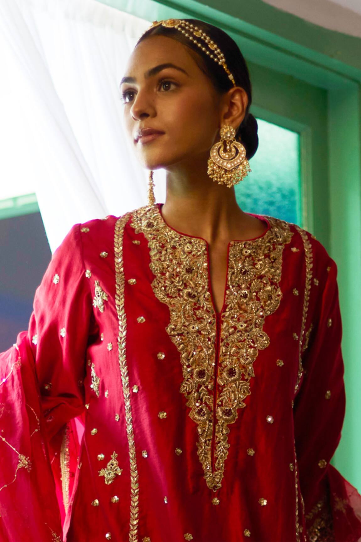 MAISARA JEWELRY Kundan Work Chandbalis 