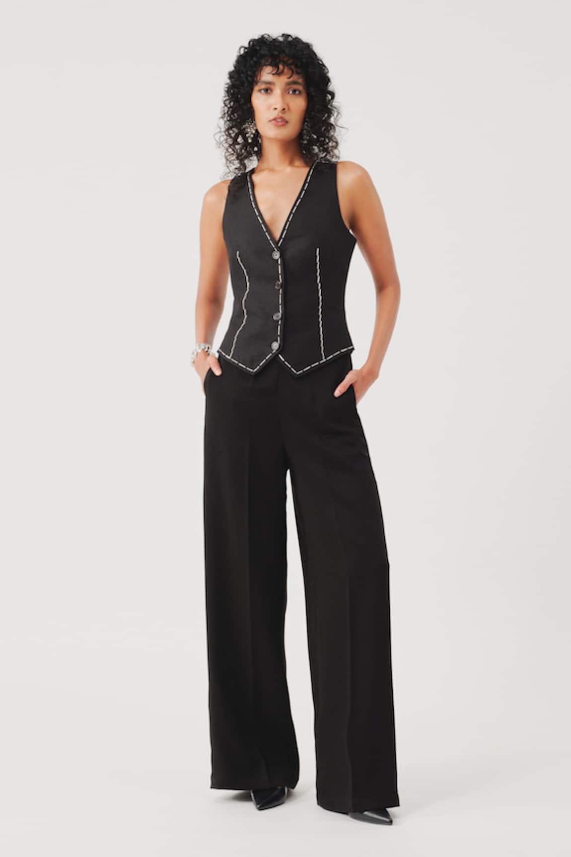 Aroka Bearer Linen Waistcoat 