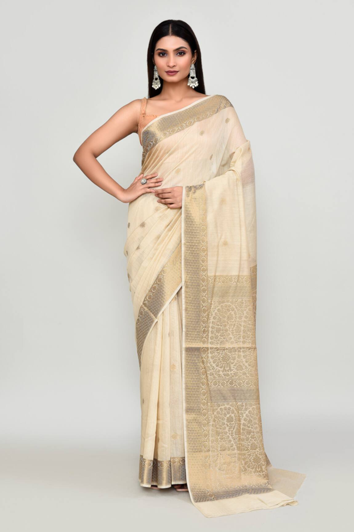 Samyukta Singhania Butti Woven Pattern Saree With Running Blouse 