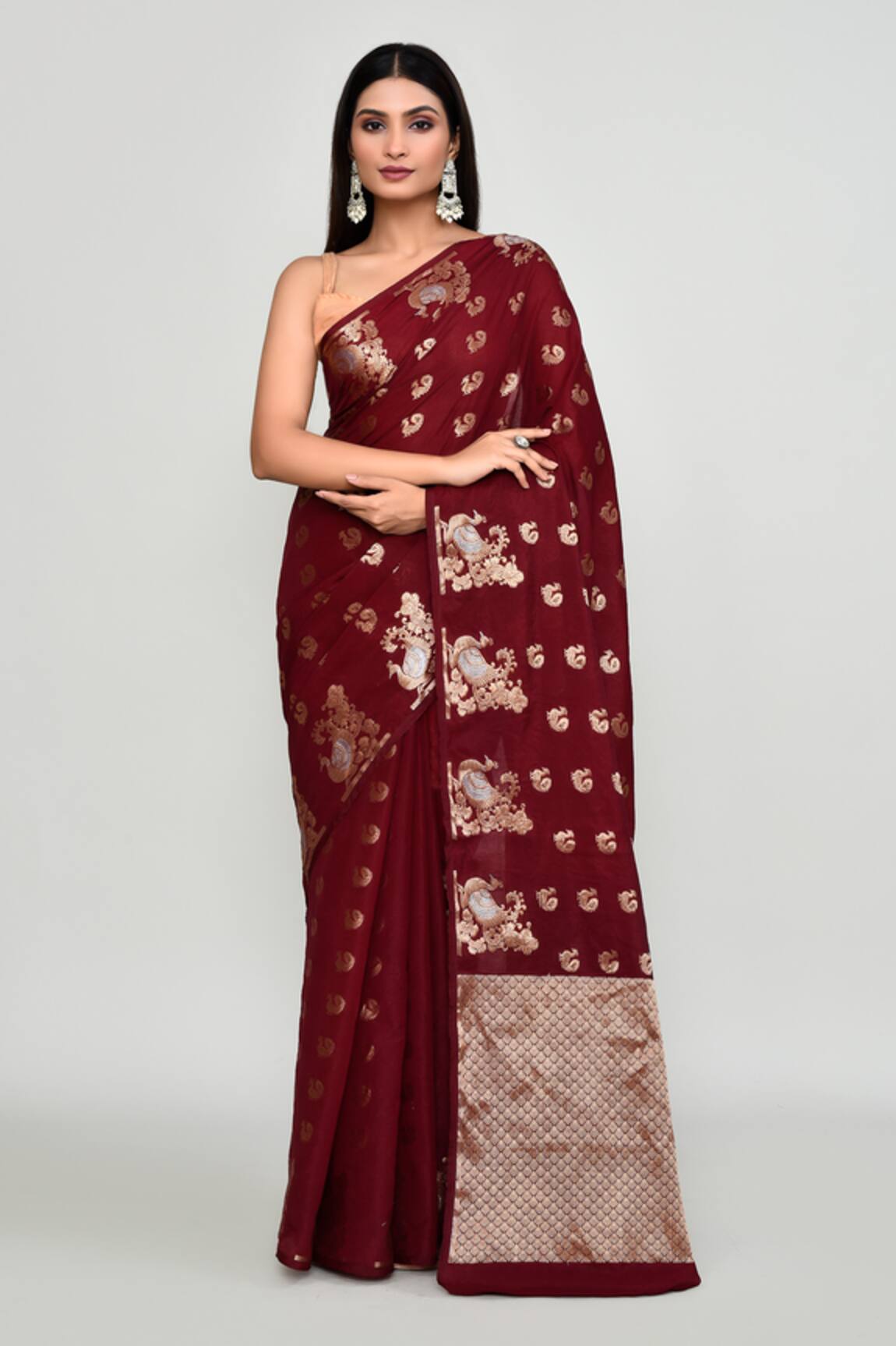 Samyukta Singhania Butti Woven Pattern Saree With Running Blouse 