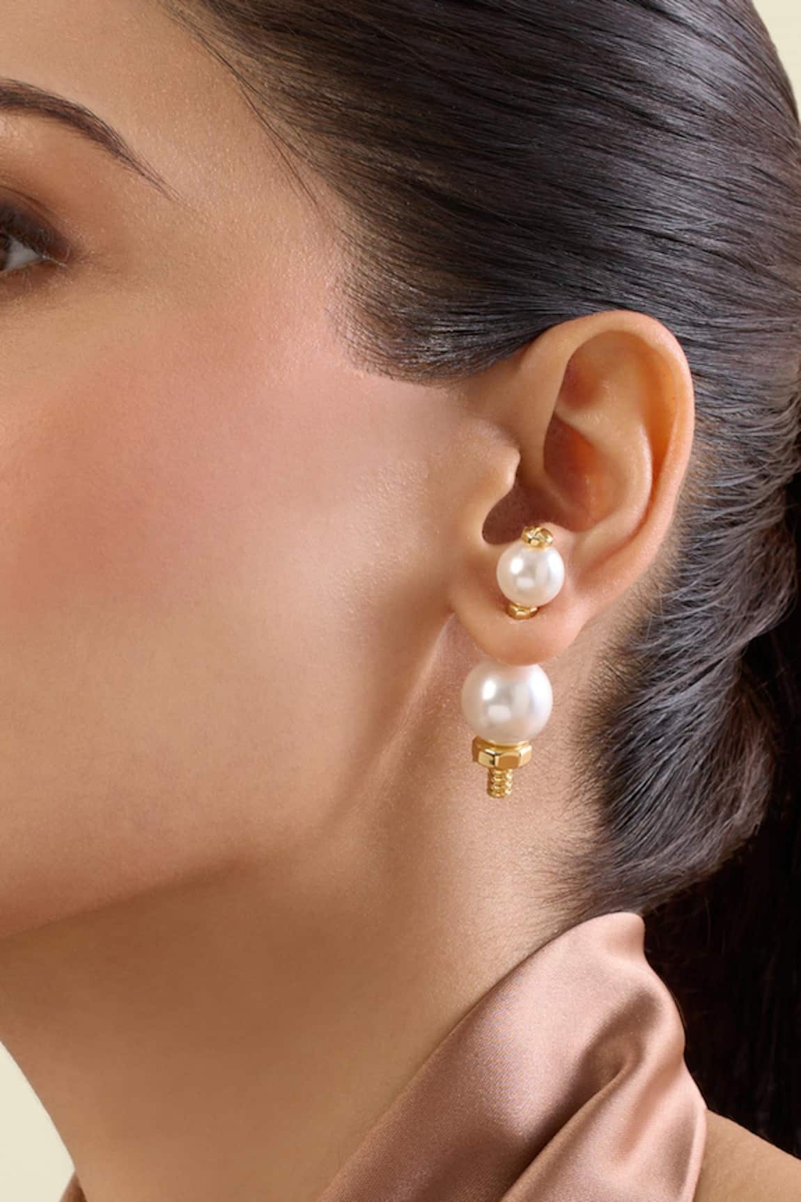 Isharya Illusion Pearl Silicon Stud Earrings 