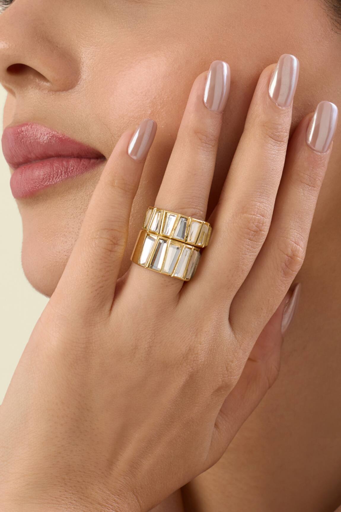 Isharya Mirrors On The Move Baguette Band Ring 