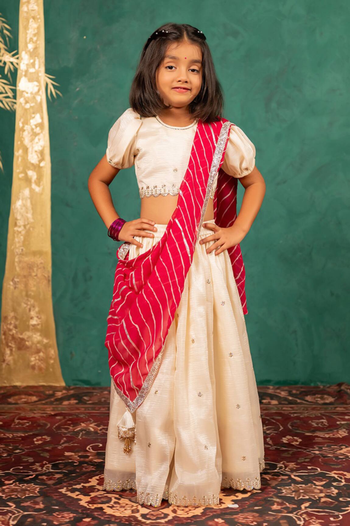 JILMIL DREAMWEAR Fendy Crush White Blouse Lehenga Set 