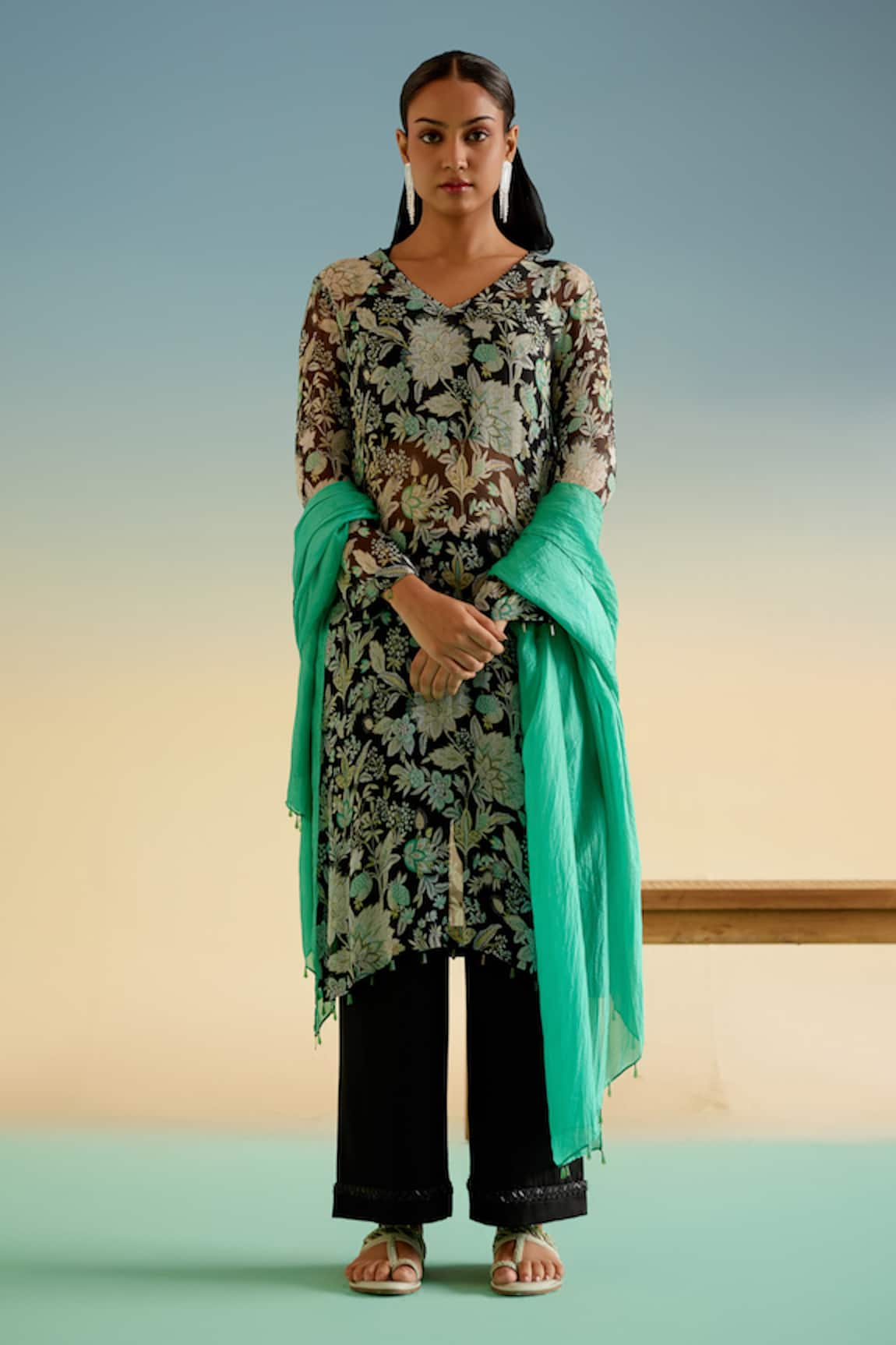 Shetab Kazmi Floral Print Kurta Set 