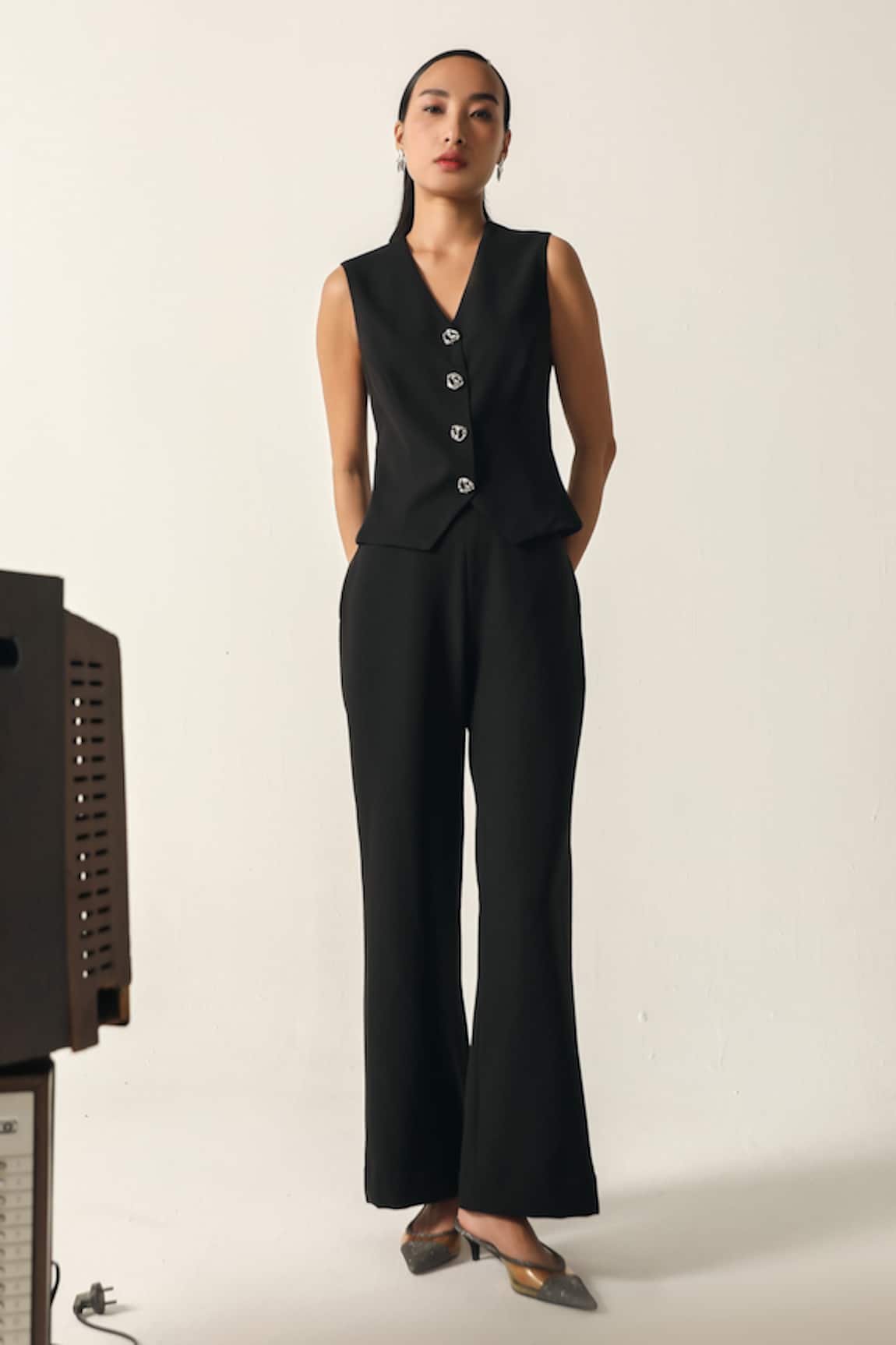 House Of Zeniaa Elena Solid Vest & Trouser Set 