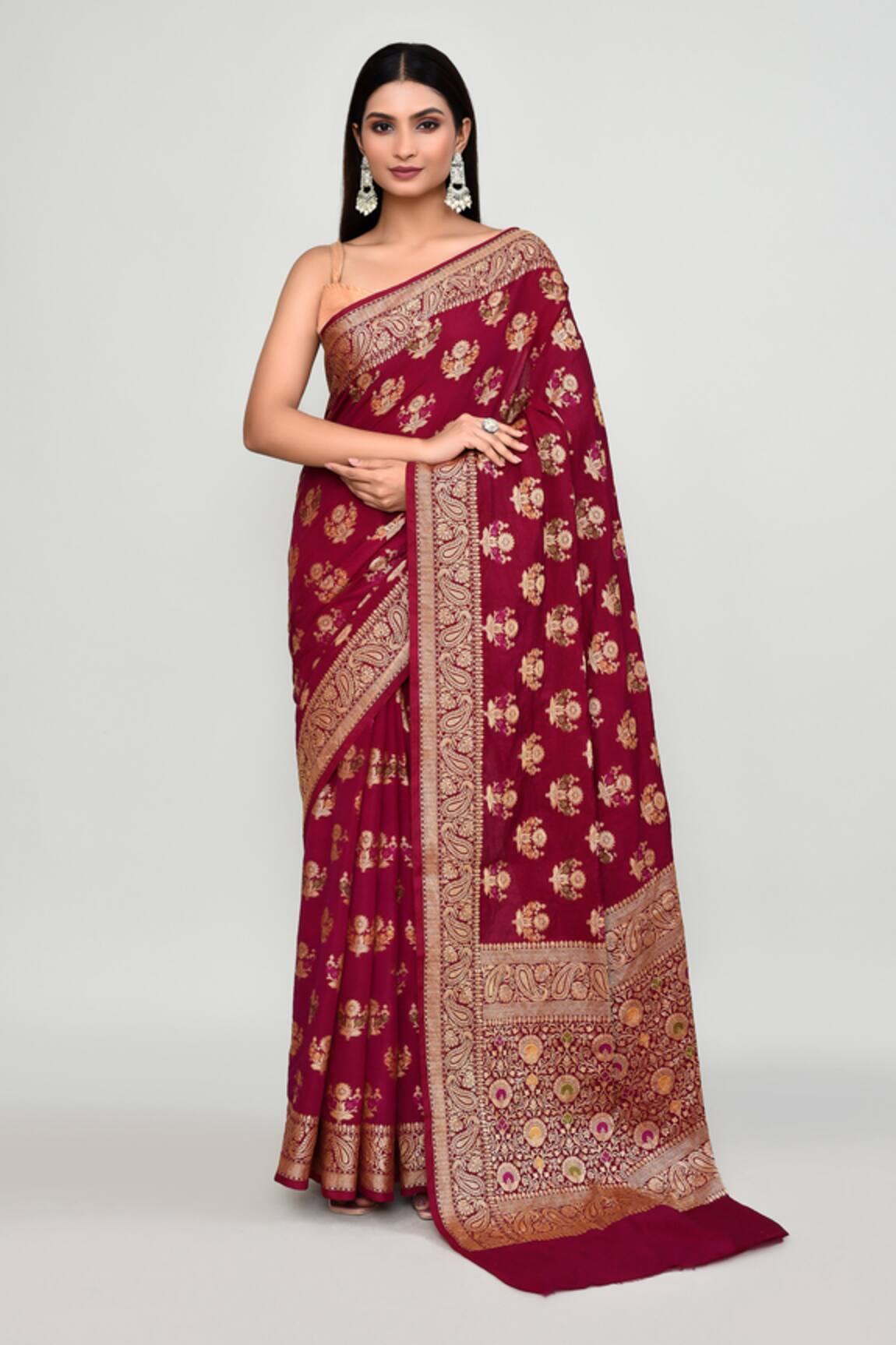 Samyukta Singhania Floral Woven Pattern Saree With Running Blouse 