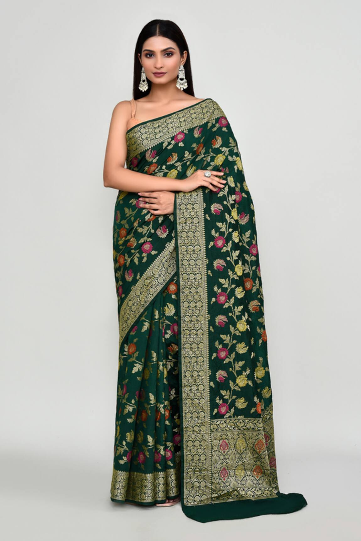 Samyukta Singhania Floral Woven Pattern Saree With Running Blouse 