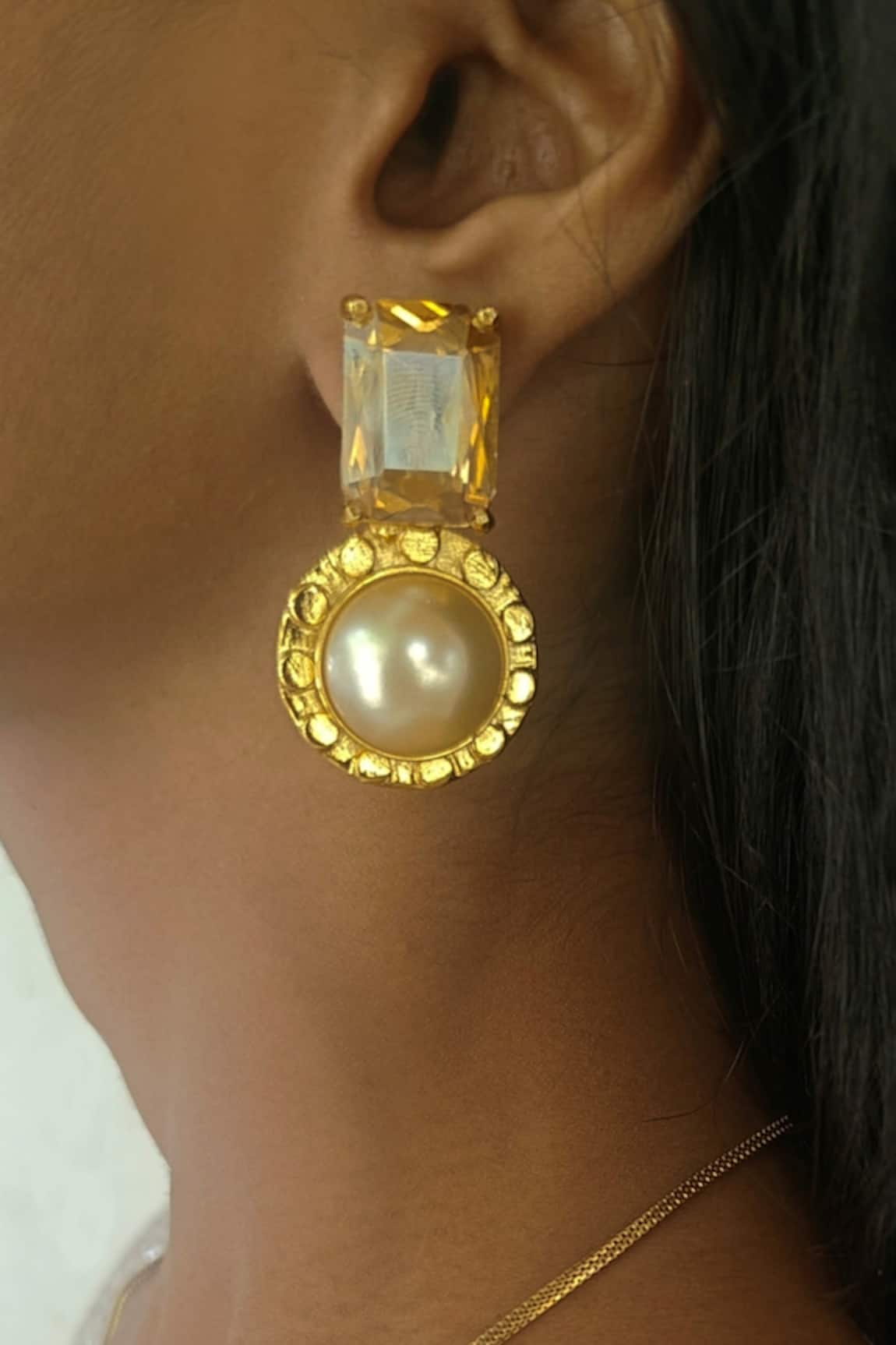 Bblingg Tel Mini Crystal & Pearl Textured Studs 