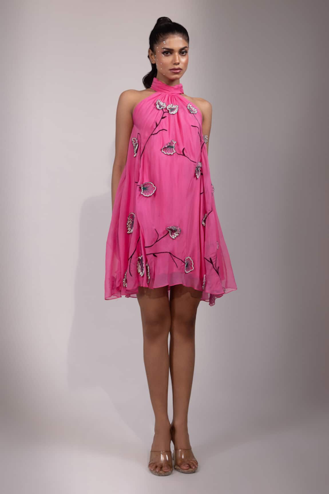 Yoseba Floral Embroidered Halter Neck Dress 