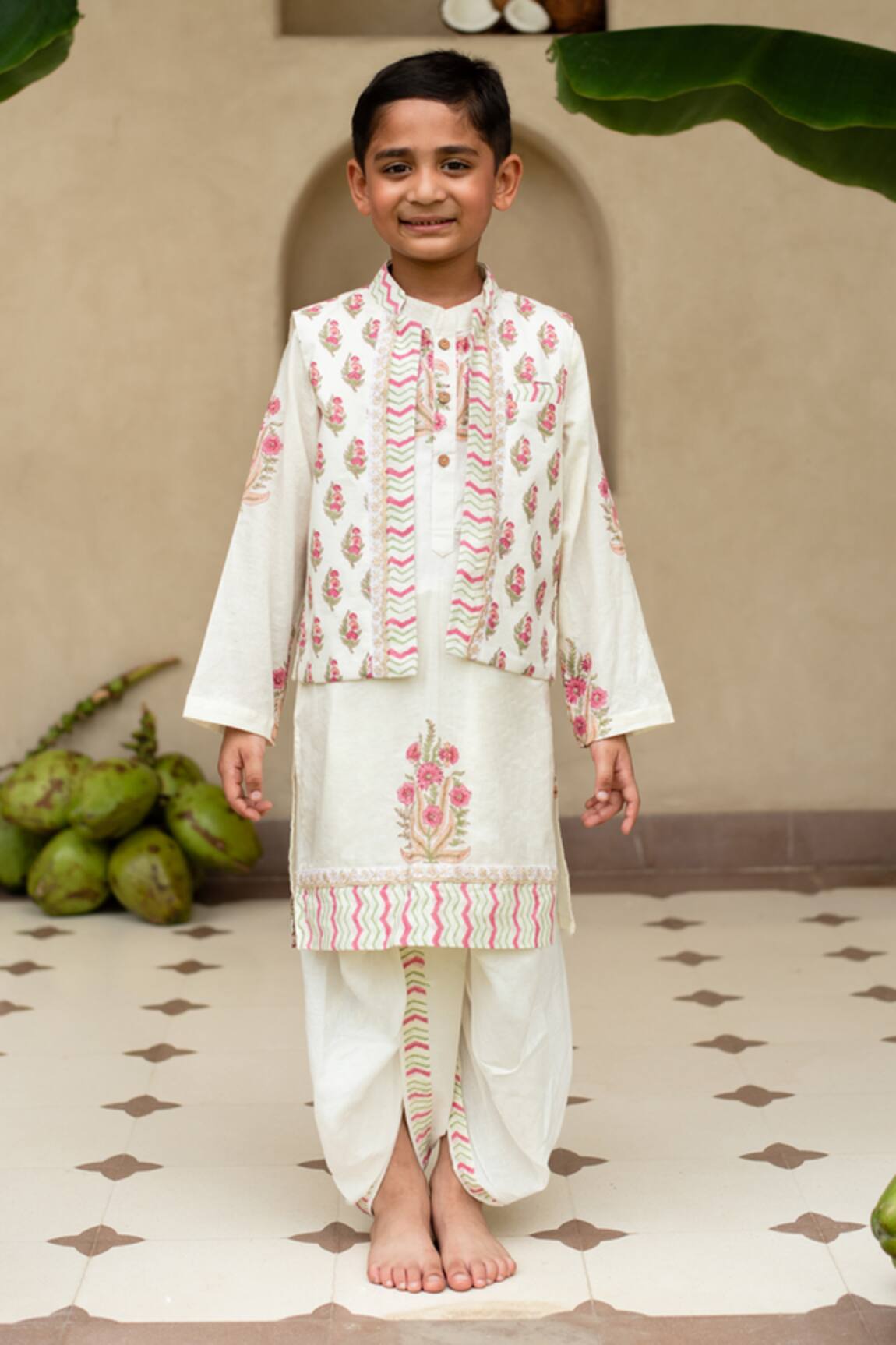 Plumcheeks Manika Butti Print Bundi & Kurta Set 