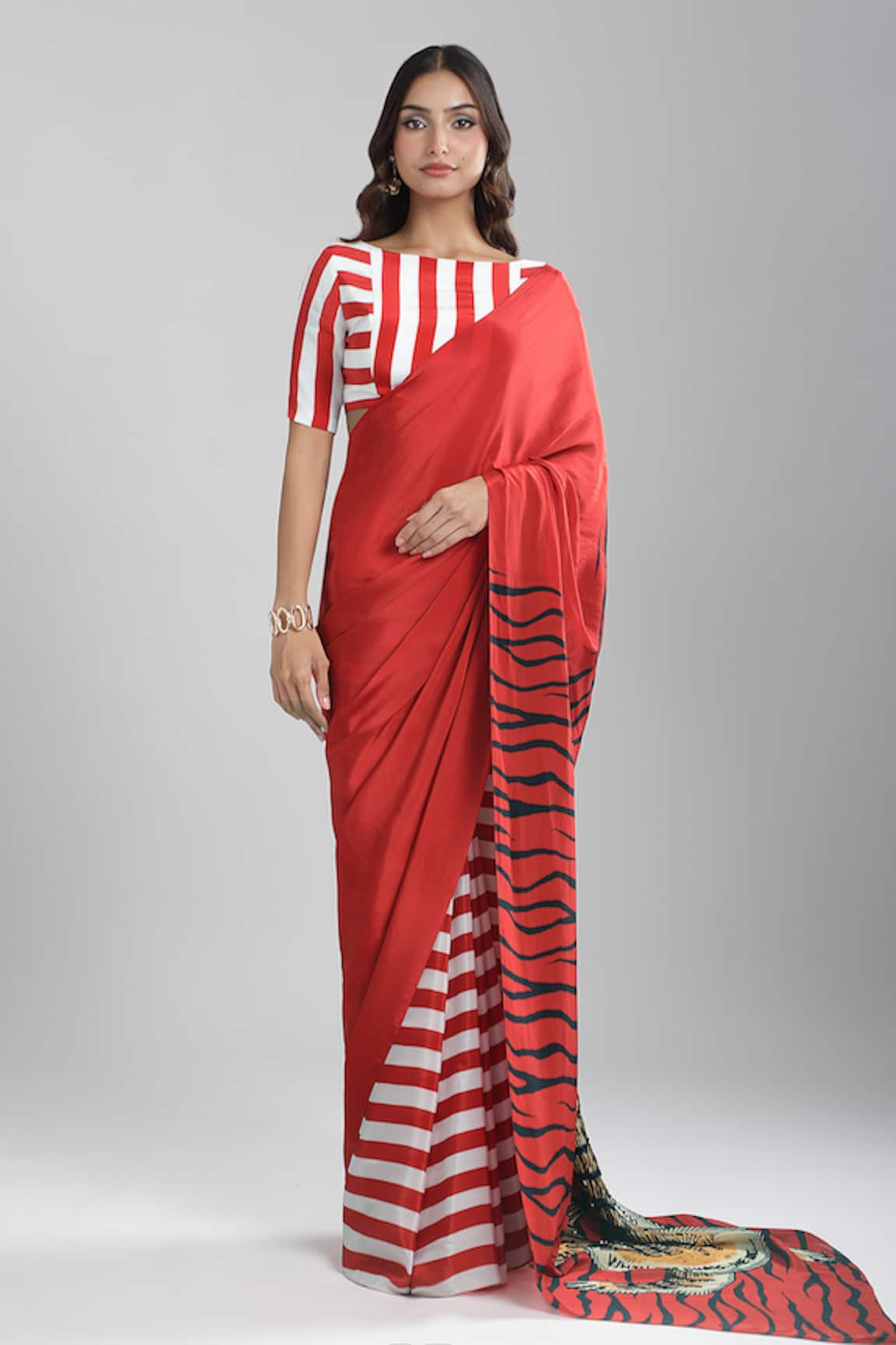 Aza X Shilpa Shetty Kundra Stripe Print Saree With Co-ordinating Blouse 