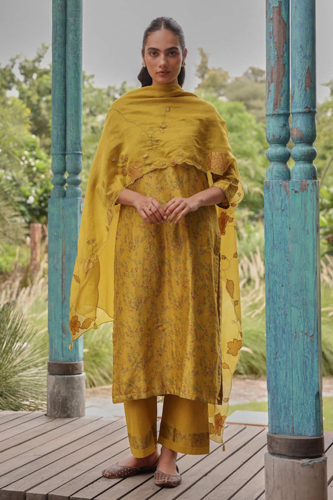 Vaayu Tuscany Floral Print Kurta Set 